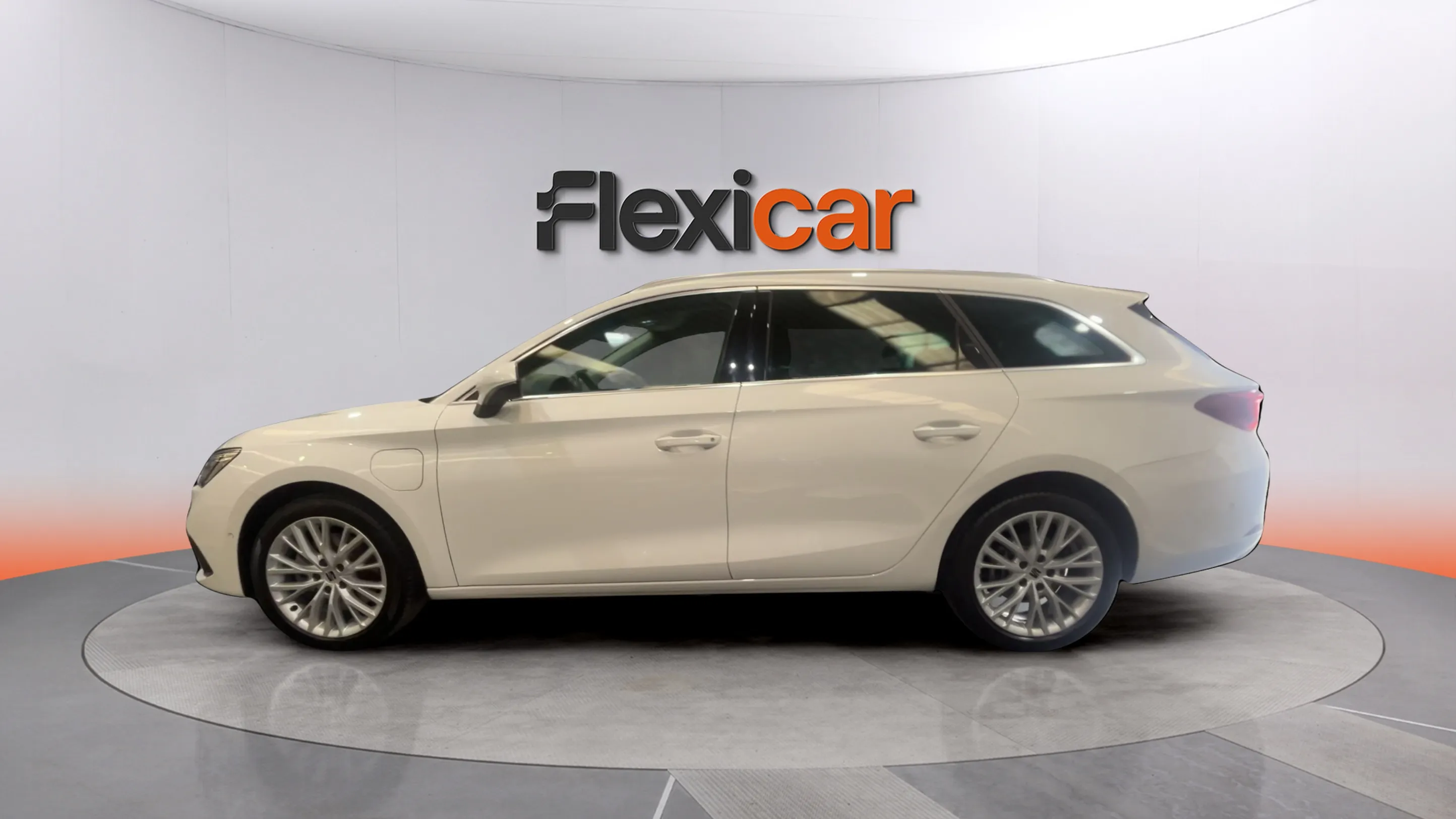 SEAT León SP 1.4 e-Hybrid DSG FR - foto 7