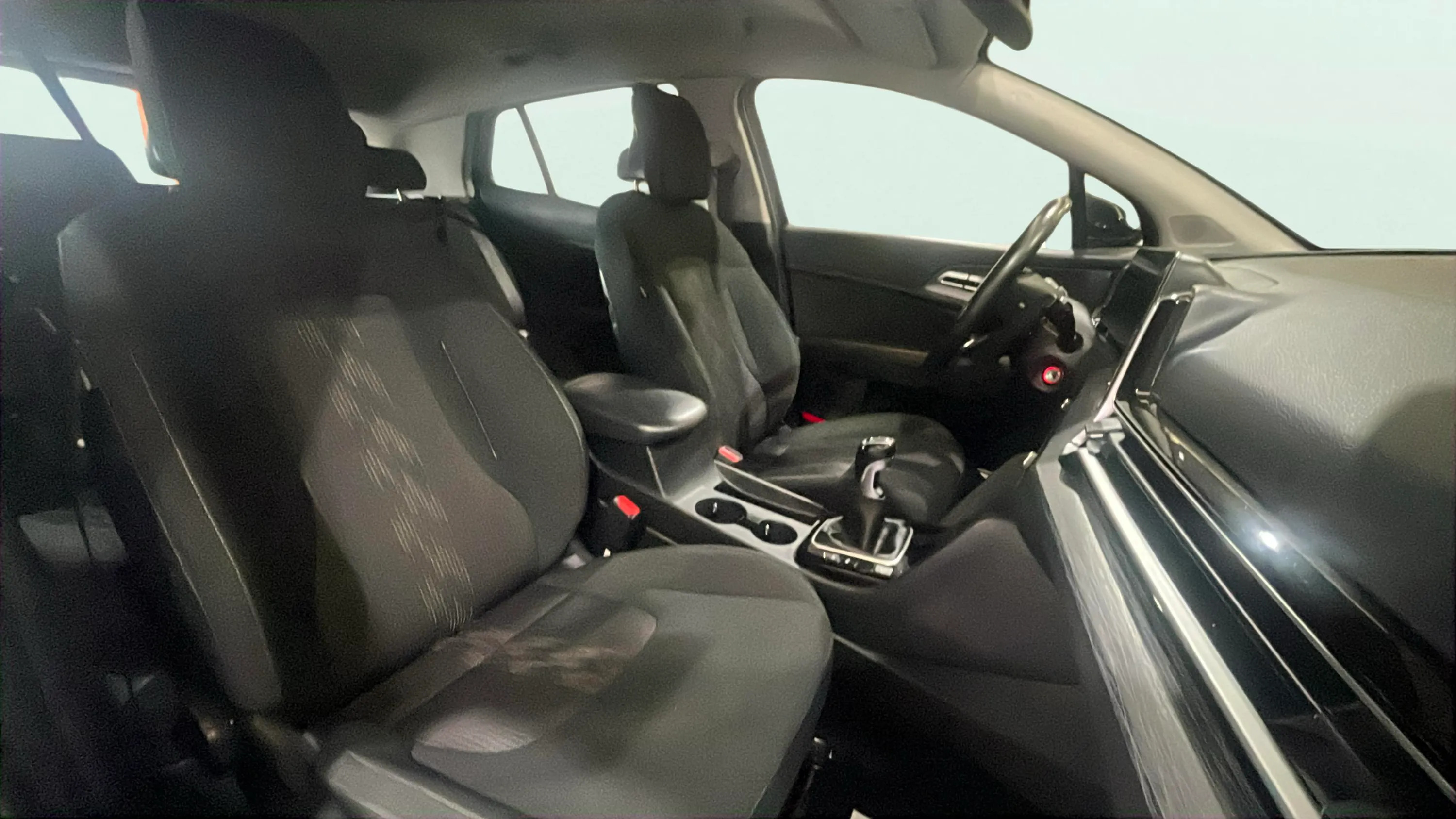 Kia Sportage 1.6 T-GDi Drive 4x2 - foto 16