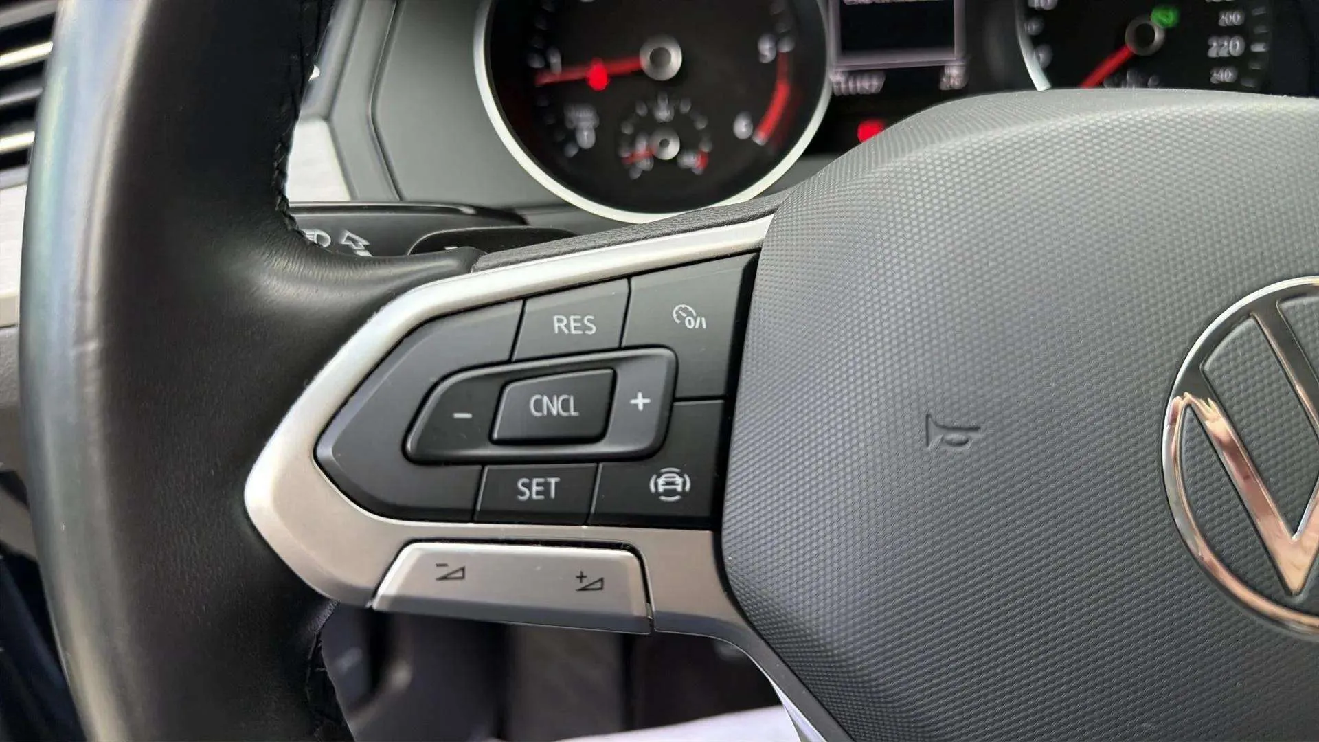 Volkswagen Passat Executive 2.0 TDI DSG - foto 20