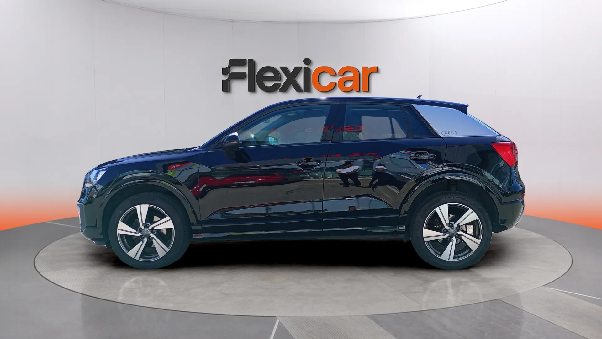 Audi Q2 Advanced 30 TDI - foto 4