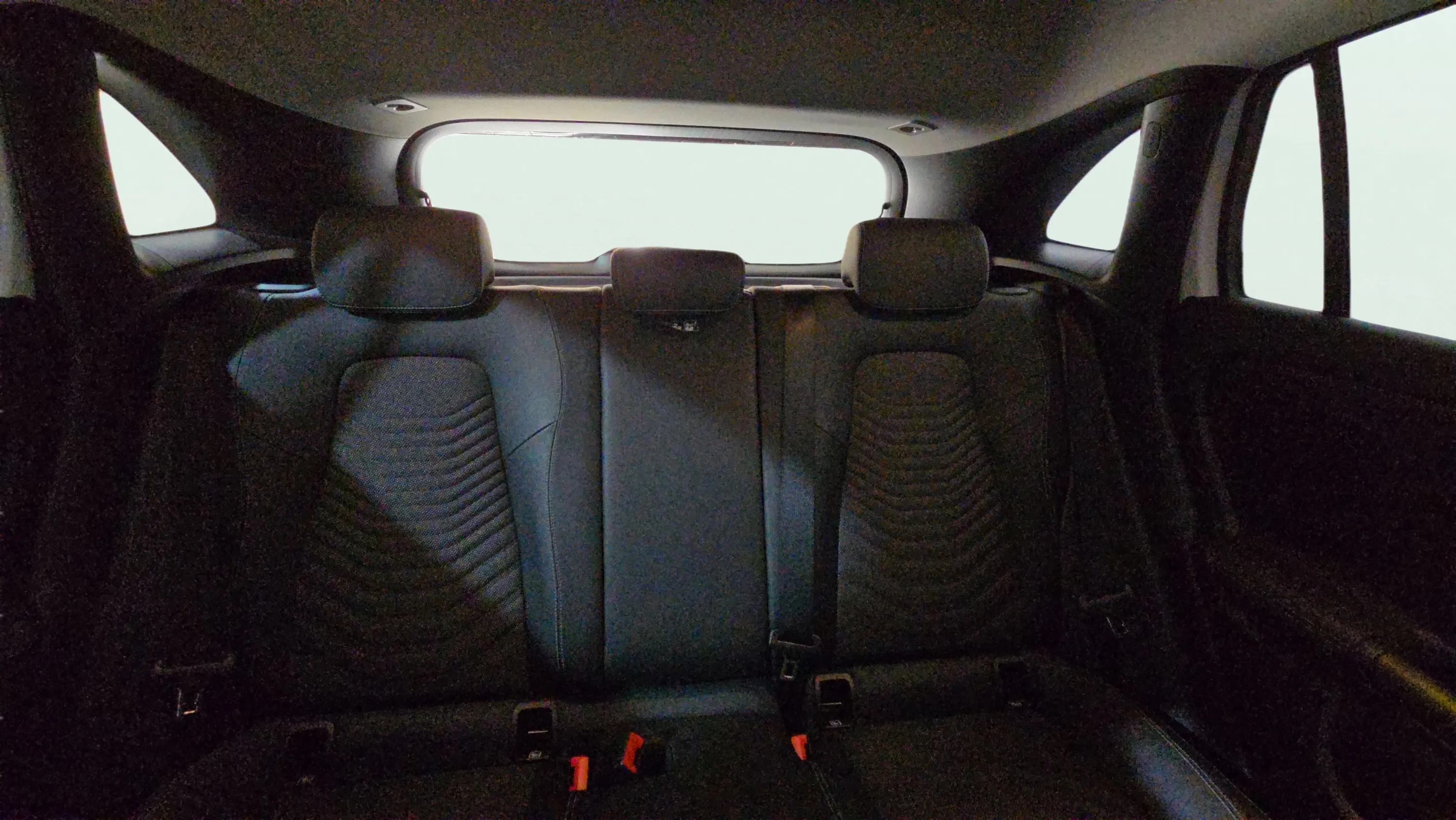 Mercedes-Benz GLA 250 e - foto 19