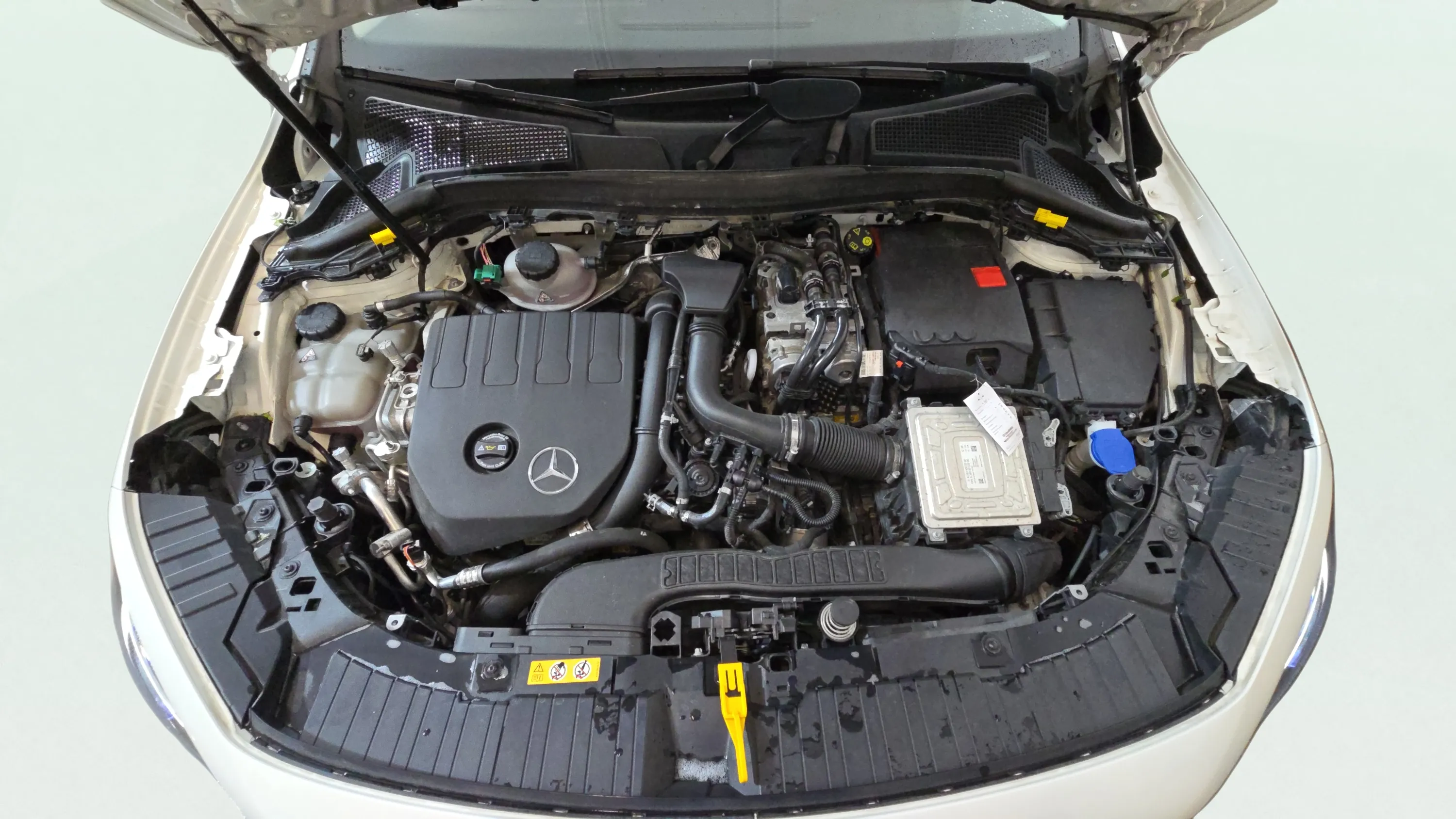 Mercedes-Benz GLA 250 e - foto 23