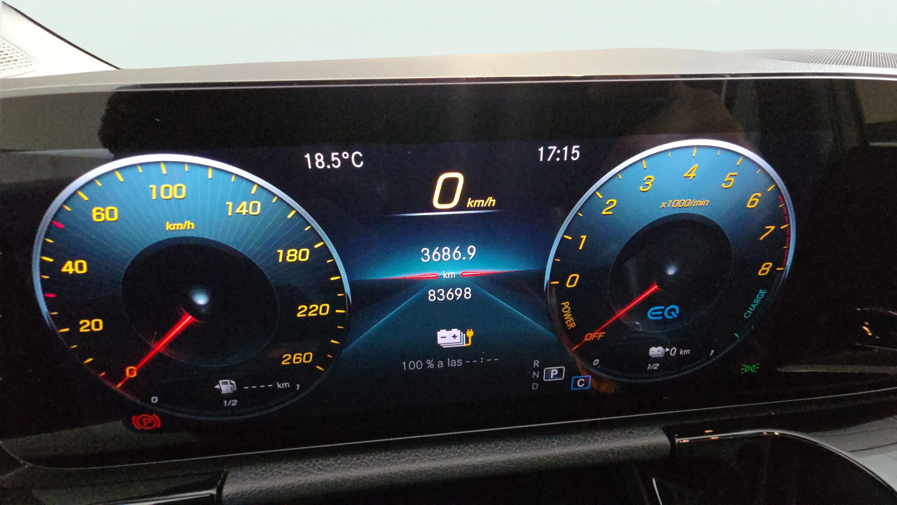 Mercedes-Benz GLA 250 e - foto 11