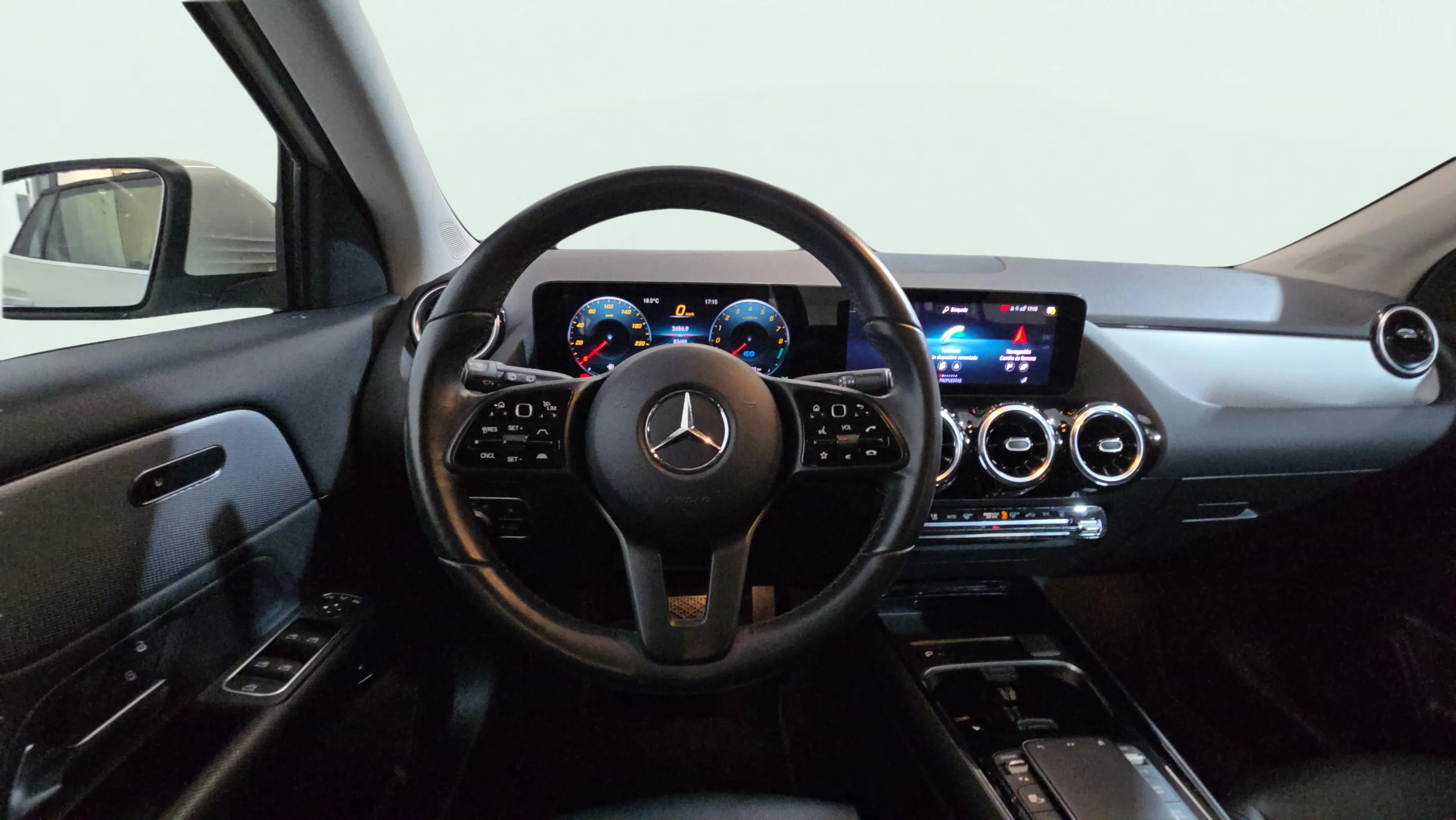 Mercedes-Benz GLA 250 e - foto 10