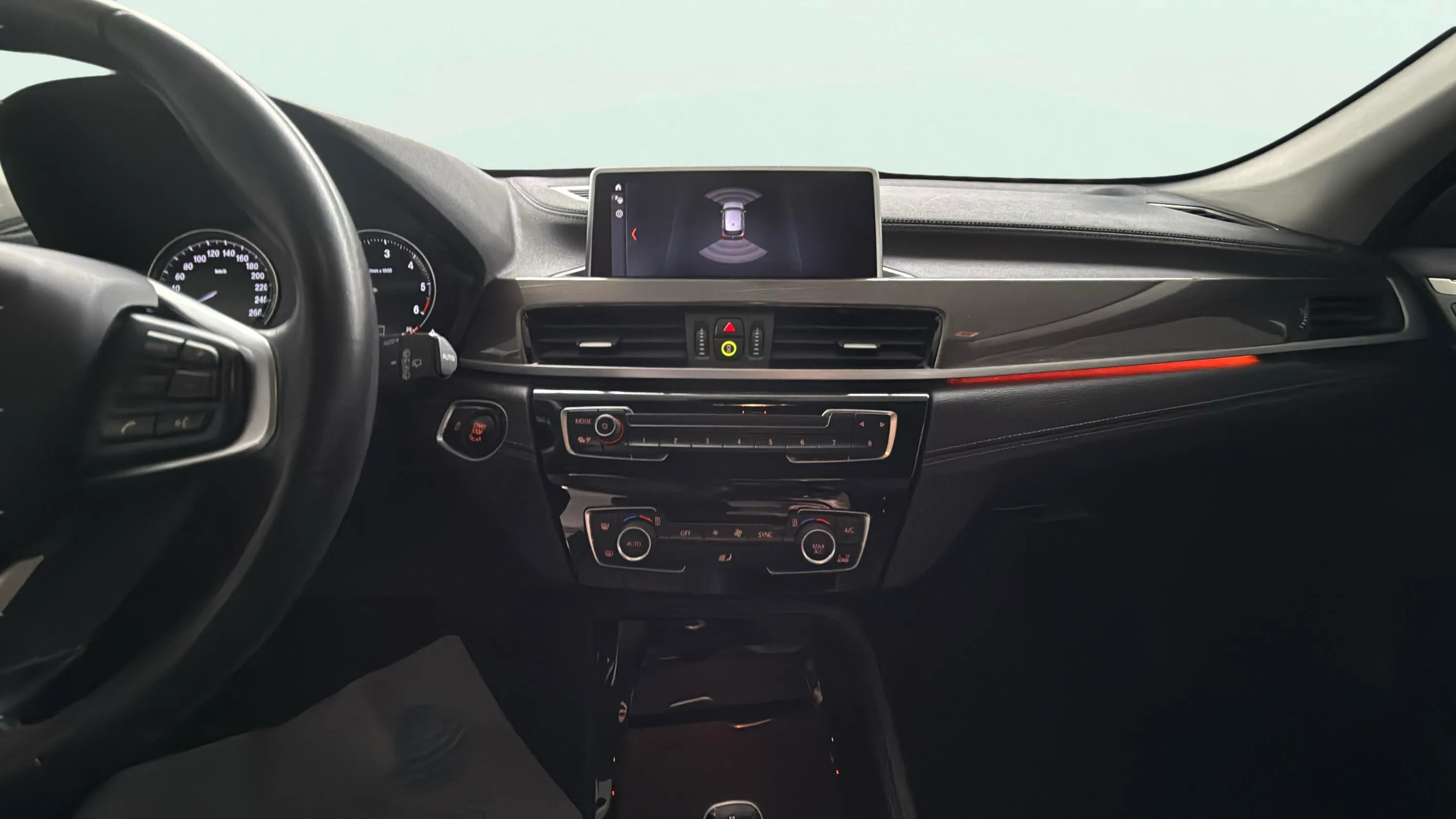 BMW X1 xDrive18dA - foto 11