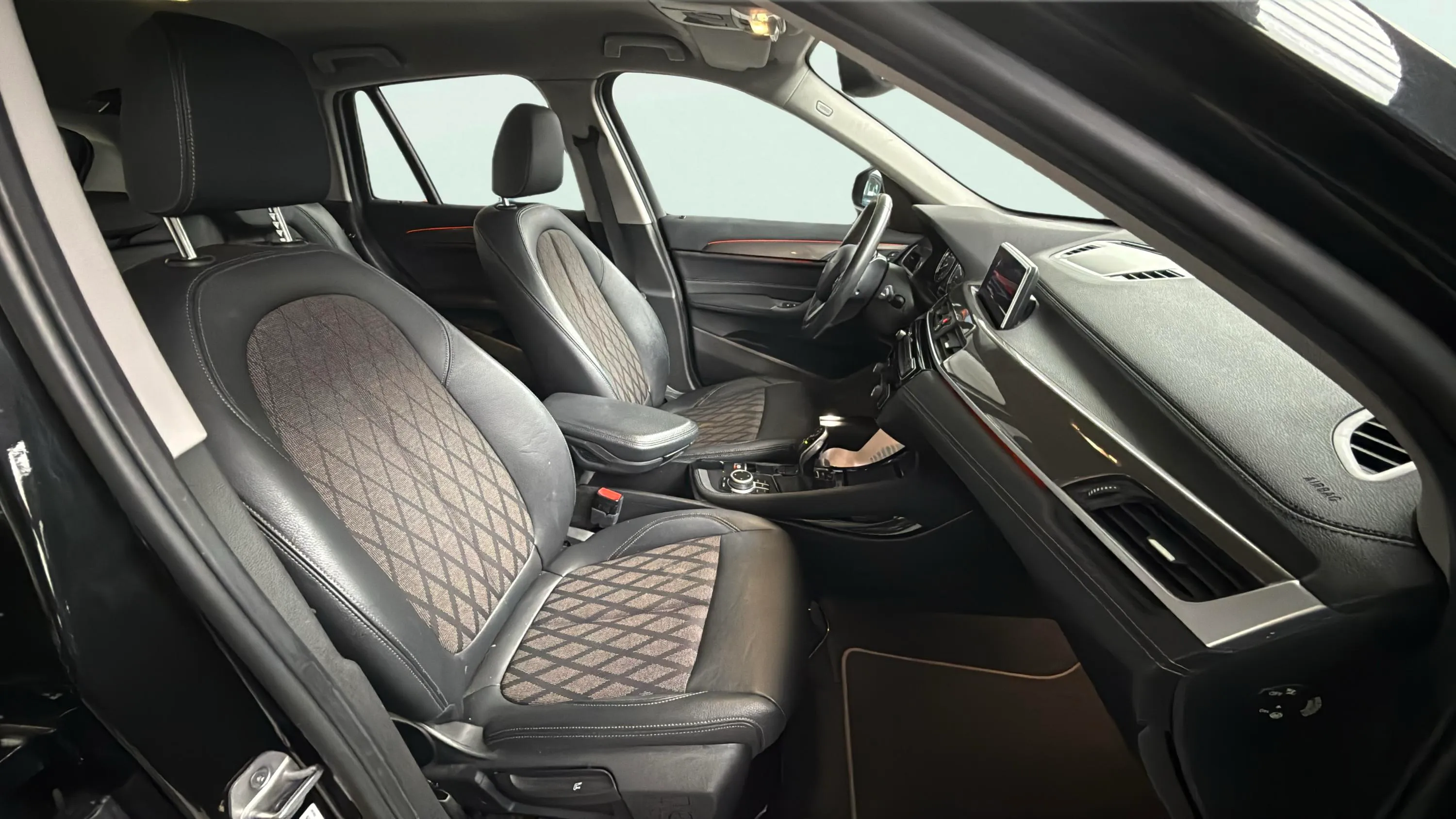BMW X1 xDrive18dA - foto 17