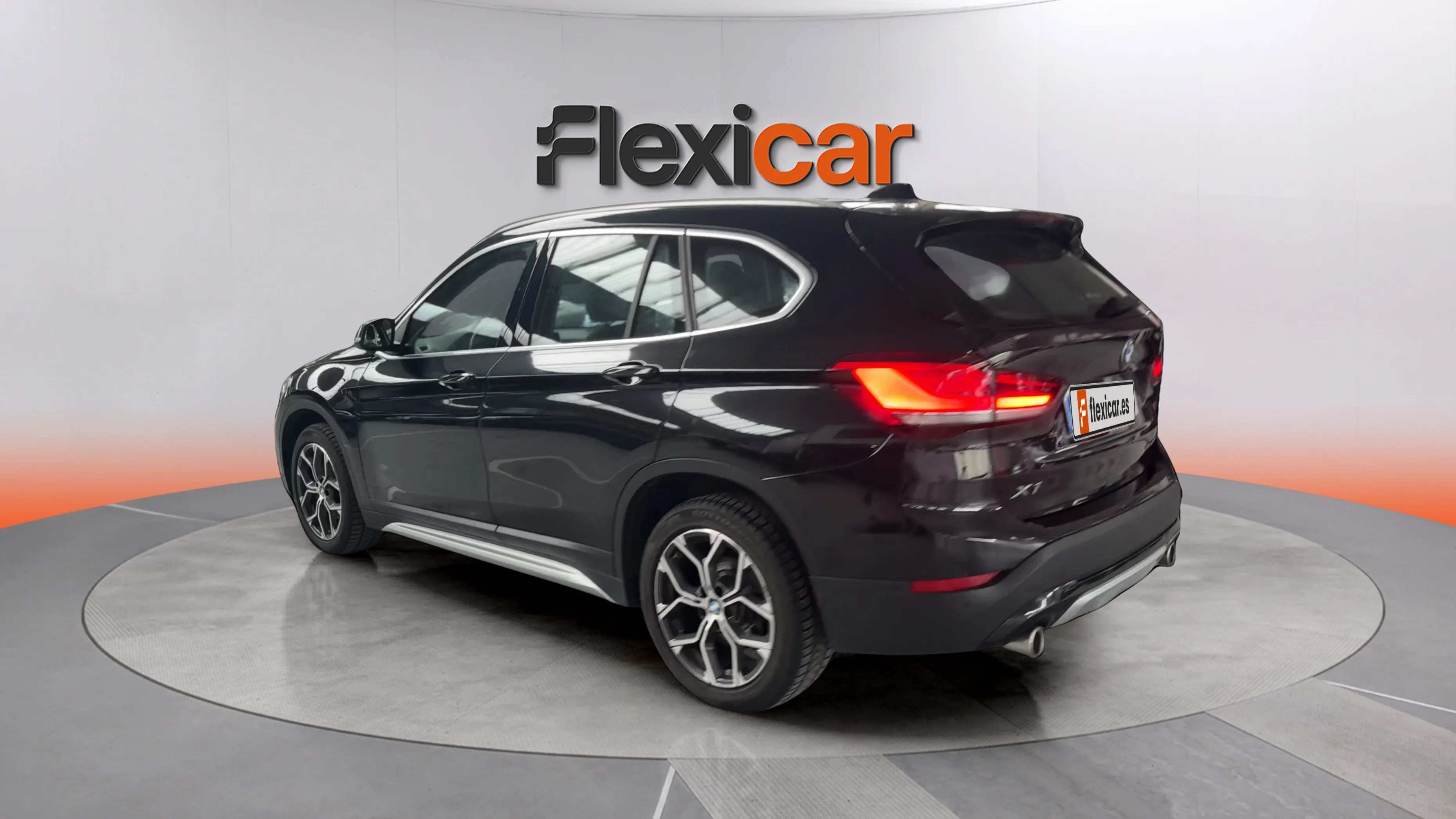 BMW X1 xDrive18dA - foto 5