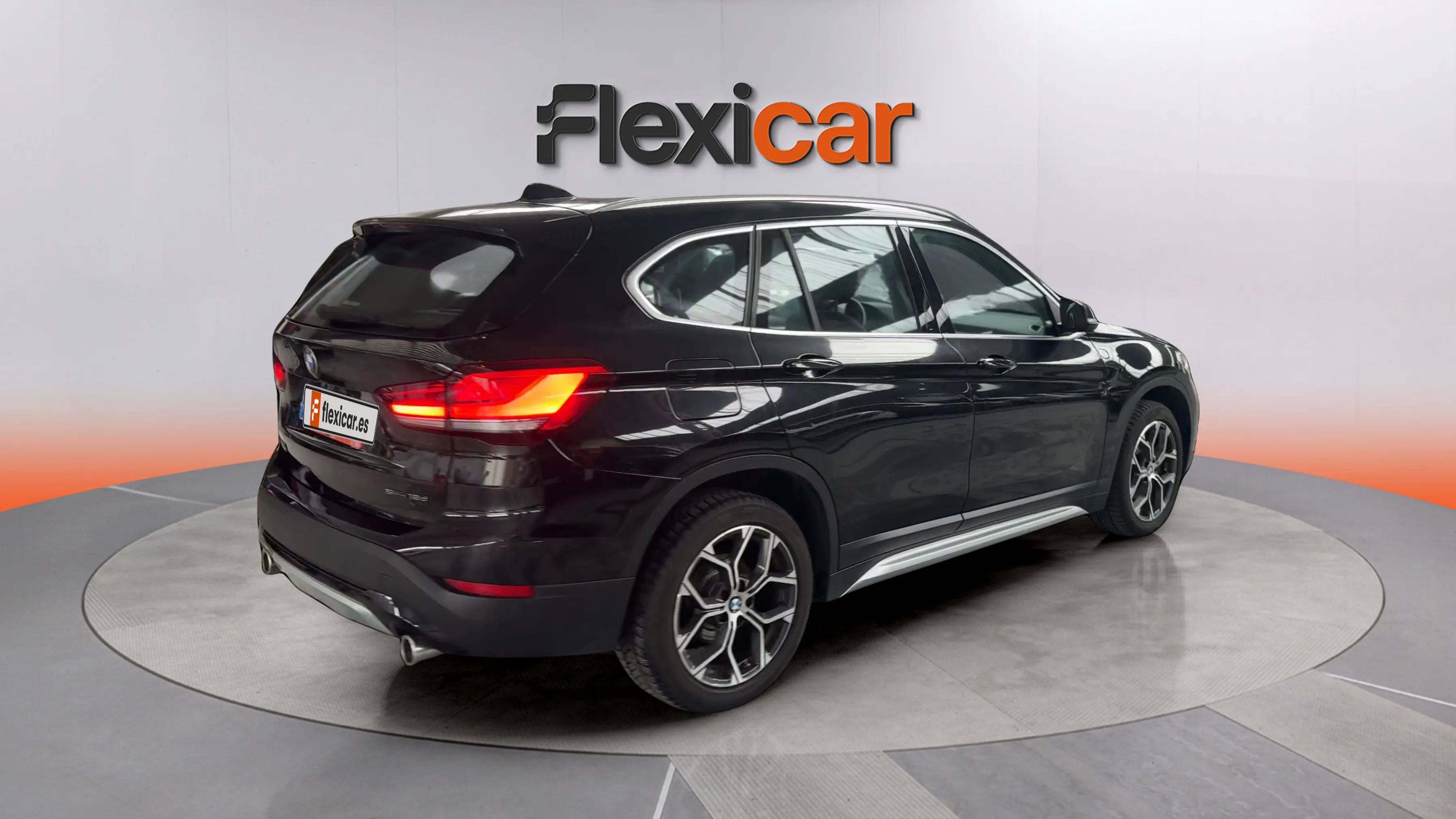 BMW X1 xDrive18dA - foto 7
