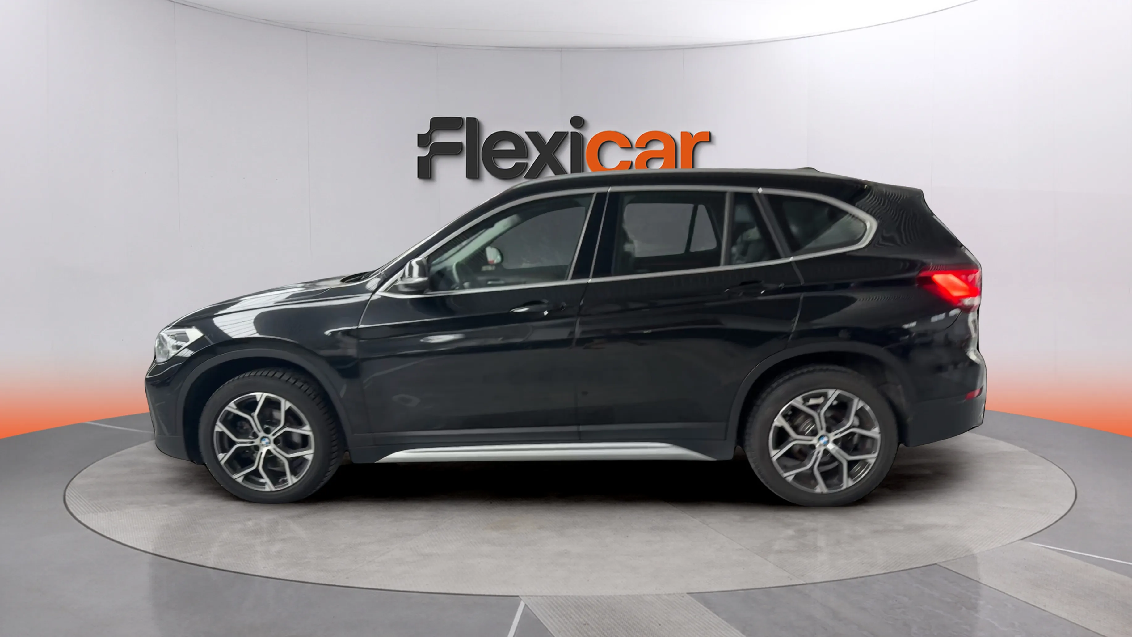 BMW X1 xDrive18dA - foto 4