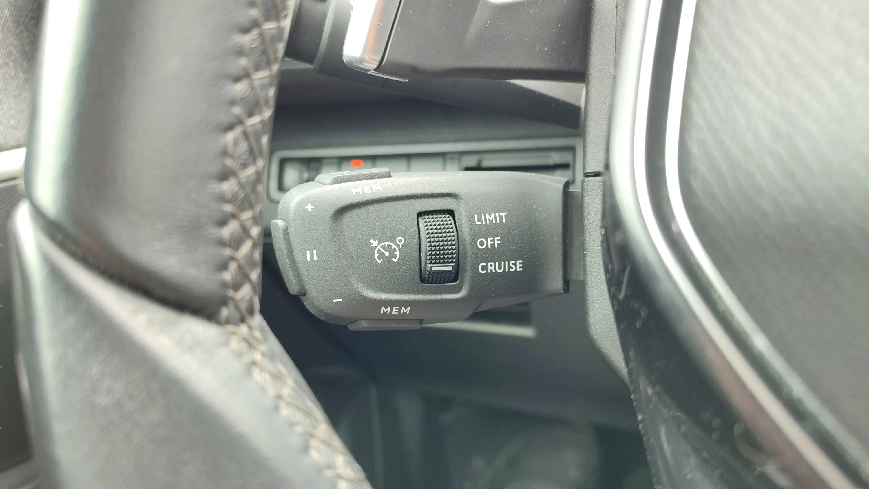 Peugeot 3008 1.5 BlueHDi Allure Pack EAT8 - foto 20