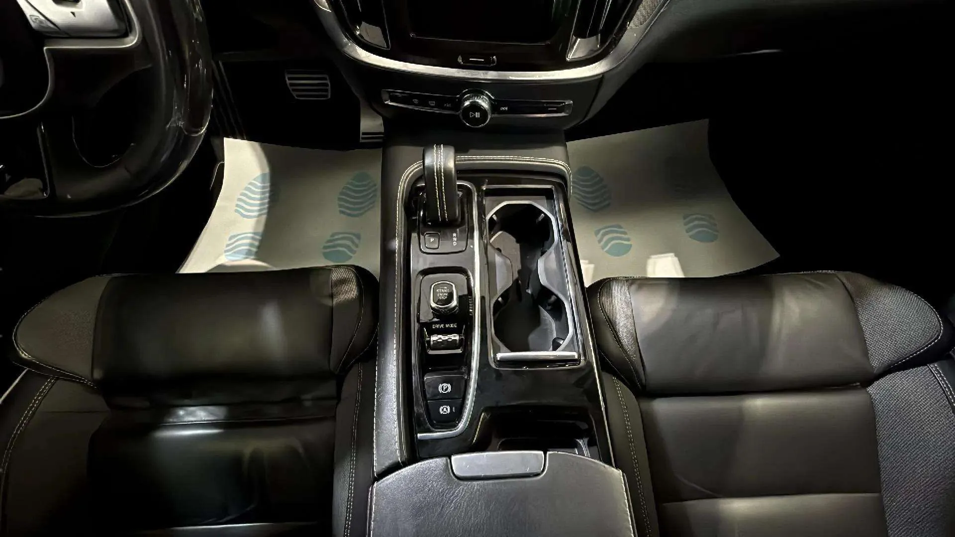 Volvo S60 T8 Twin Polestar Engineered - foto 9