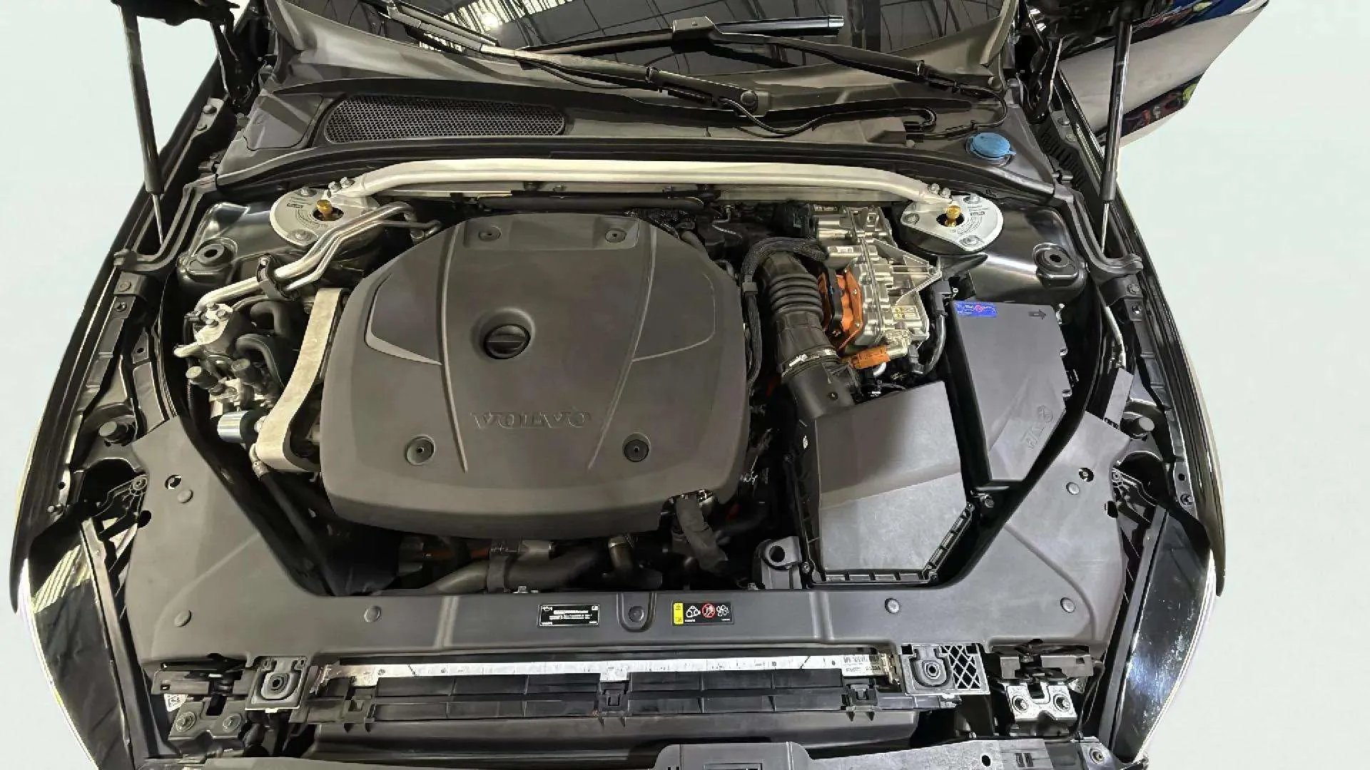 Volvo S60 T8 Twin Polestar Engineered - foto 22