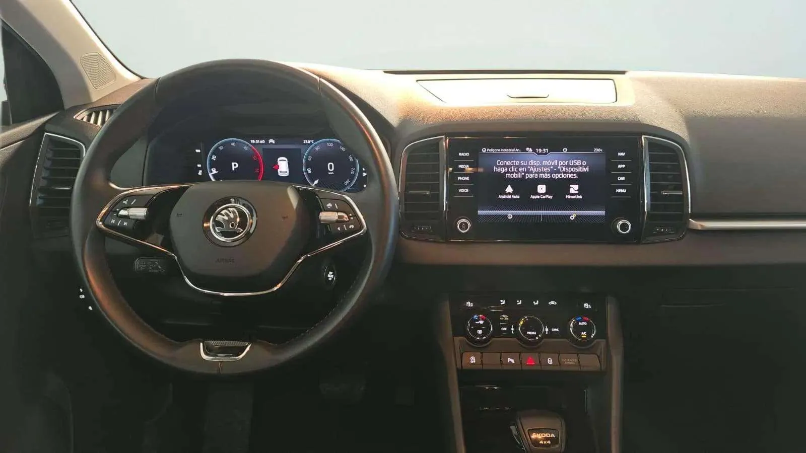 Škoda Karoq 2.0 TDI DSG 4x4 Ambition - foto 8