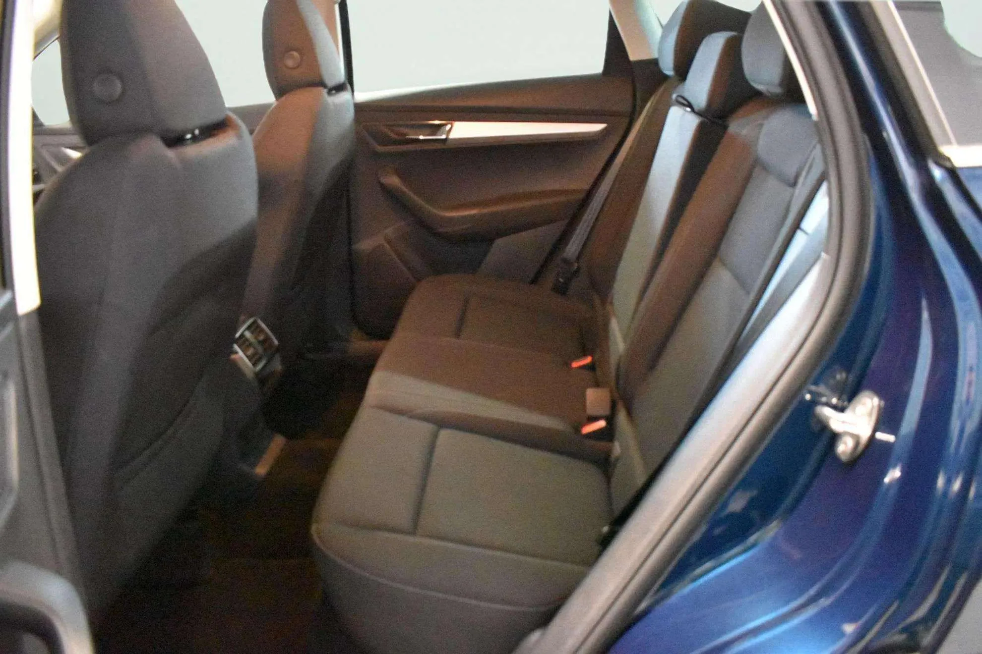 Škoda Karoq 2.0 TDI DSG 4x4 Ambition - foto 29