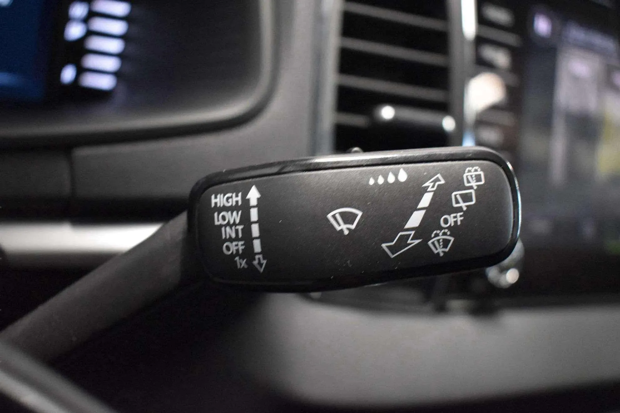 Škoda Karoq 2.0 TDI DSG 4x4 Ambition - foto 15