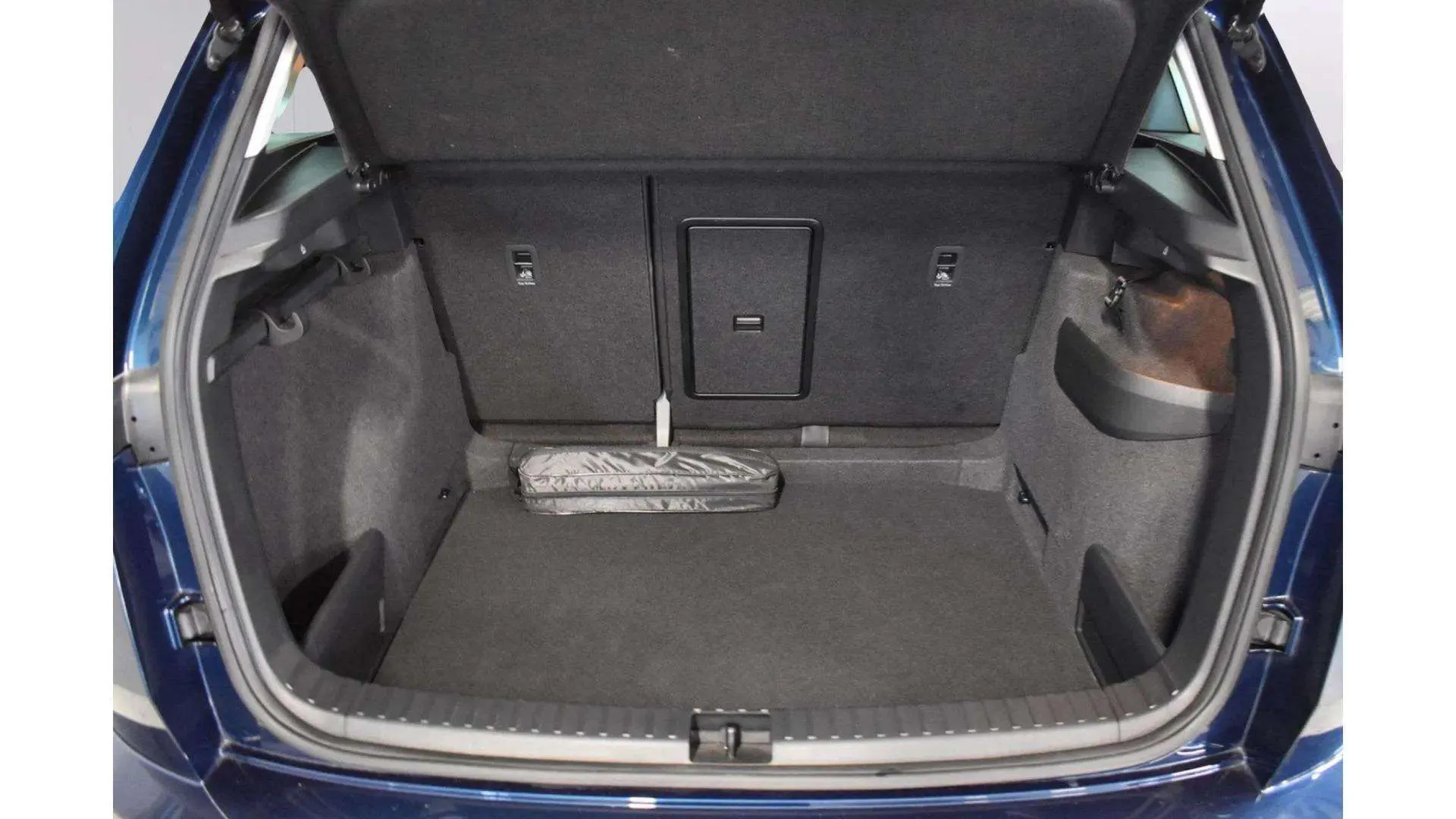 Škoda Karoq 2.0 TDI DSG 4x4 Ambition - foto 31