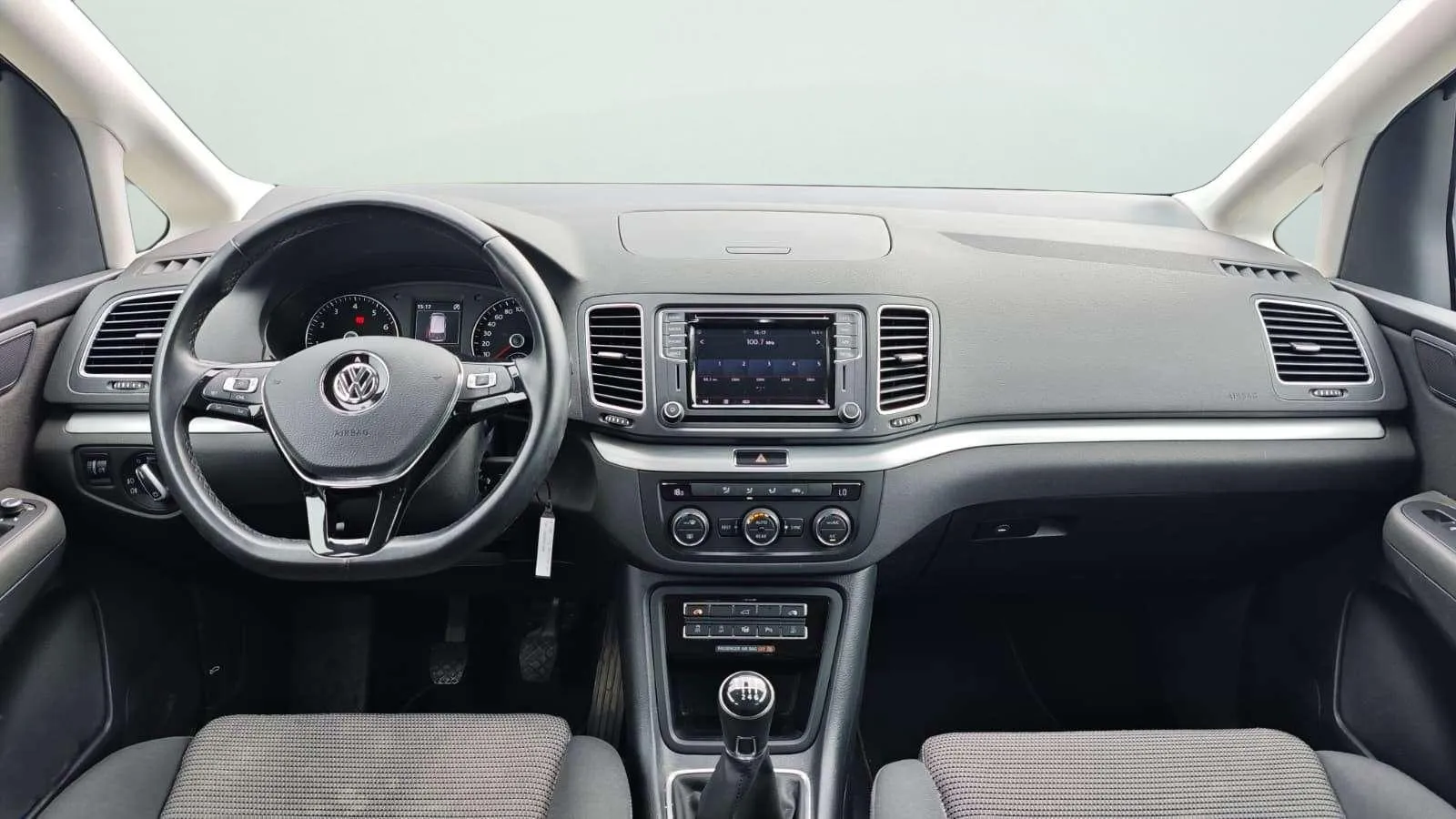 Volkswagen Sharan Advance 1.4 TSI - foto 9