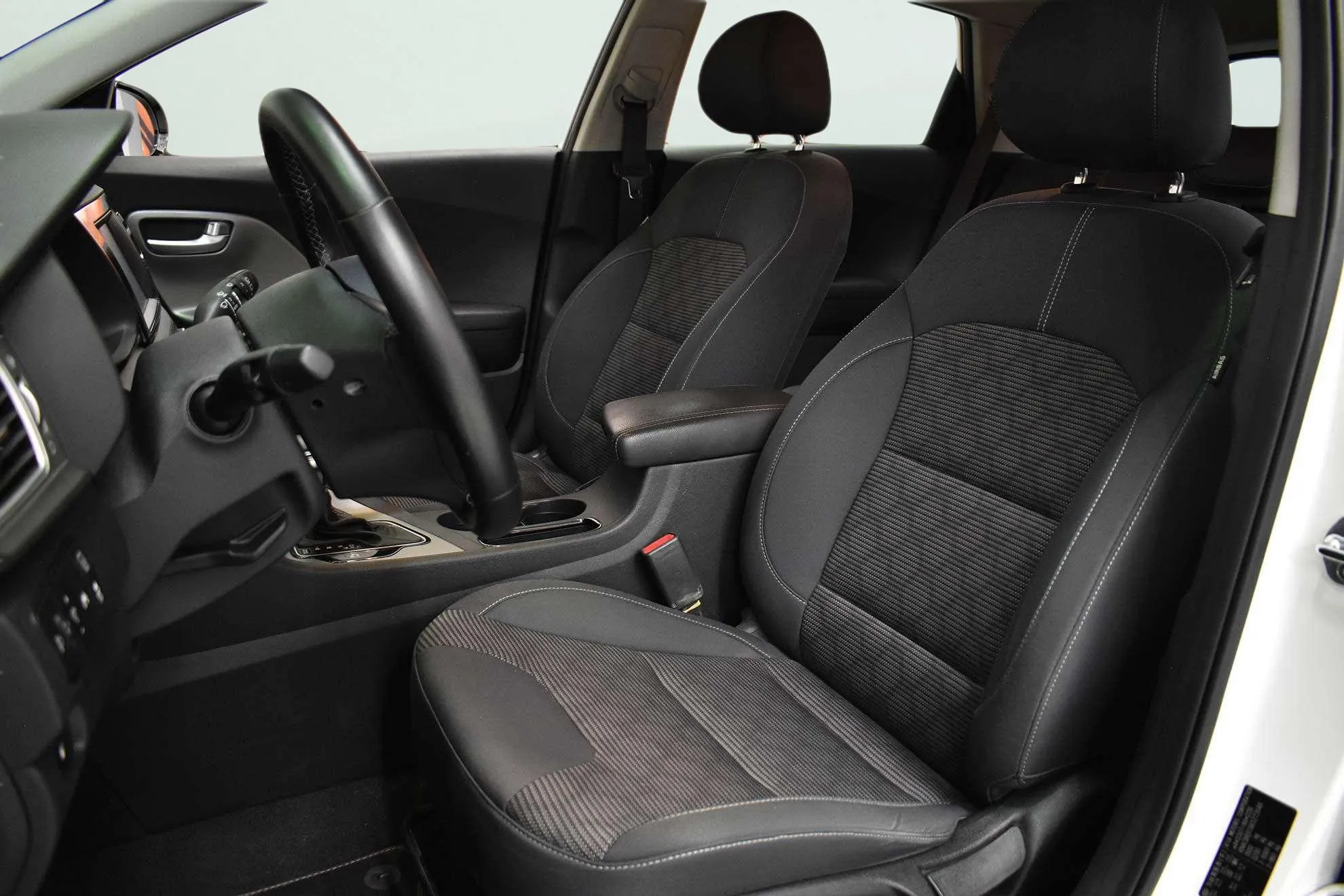 Kia Niro 1.6 GDi HEV Concept - foto 29