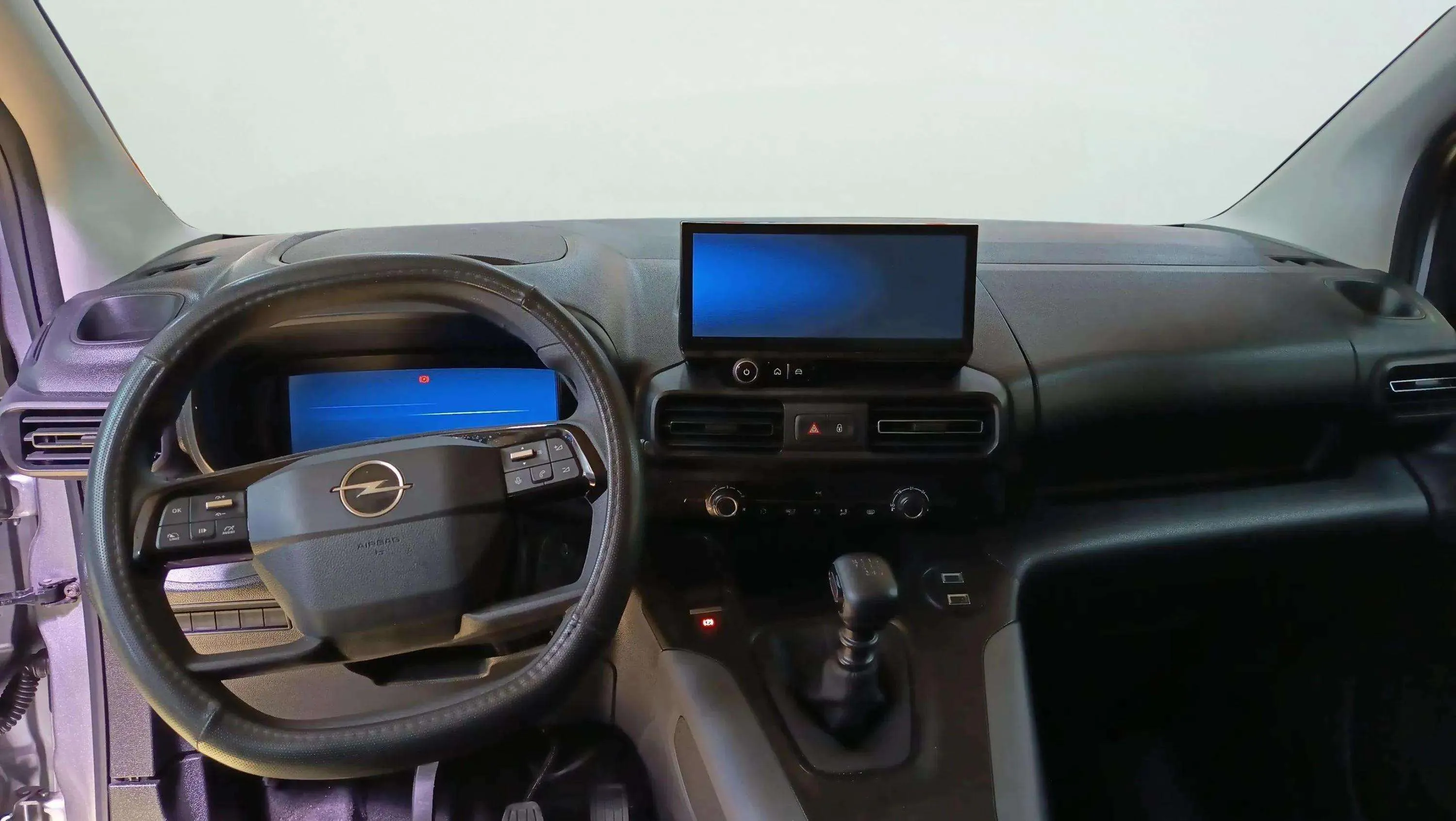 Opel Combo GS 1.5 Td MT6 €6.4 - foto 9