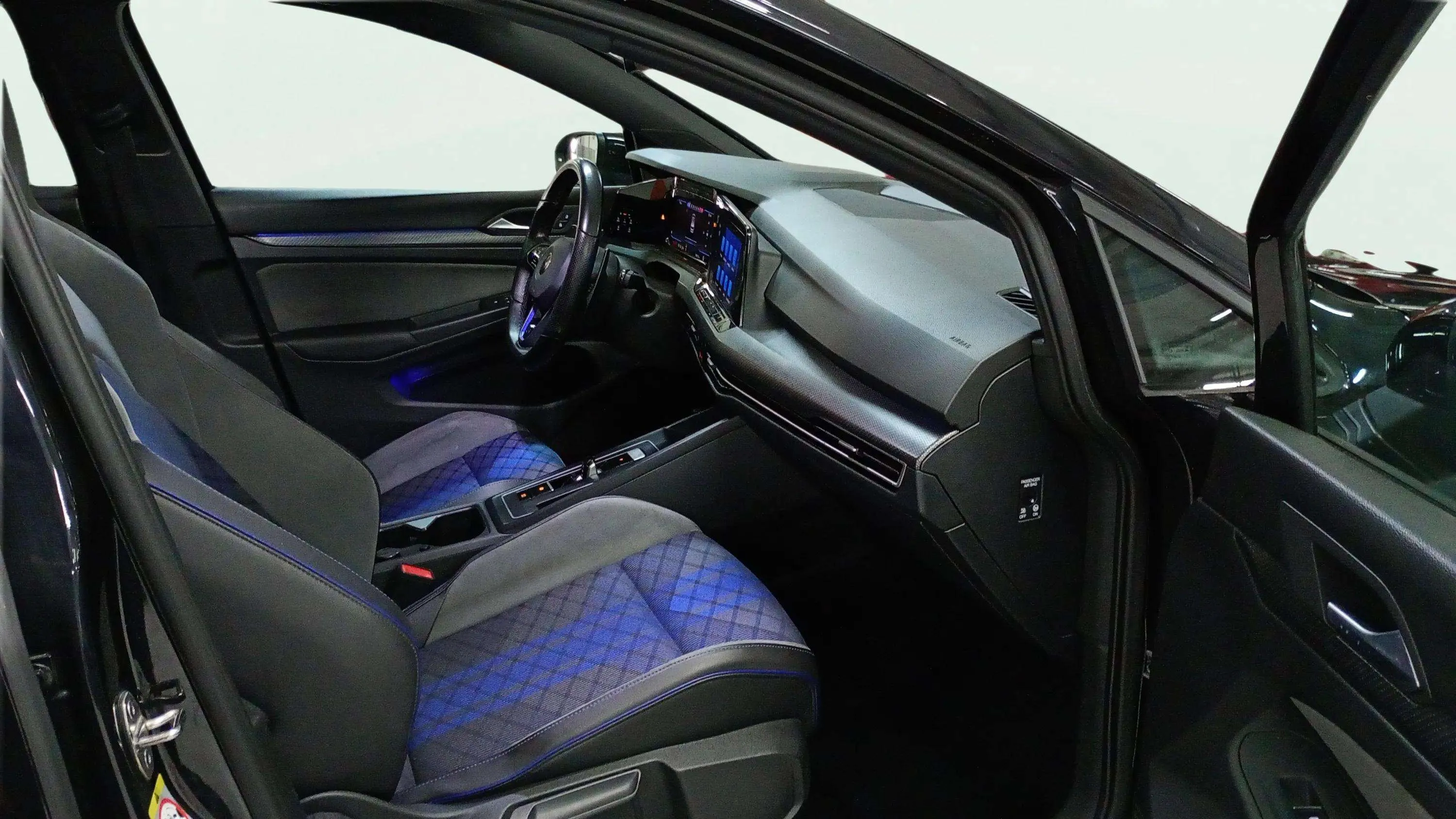 Volkswagen Golf R 2.0 TSI 4Motion DSG - foto 12