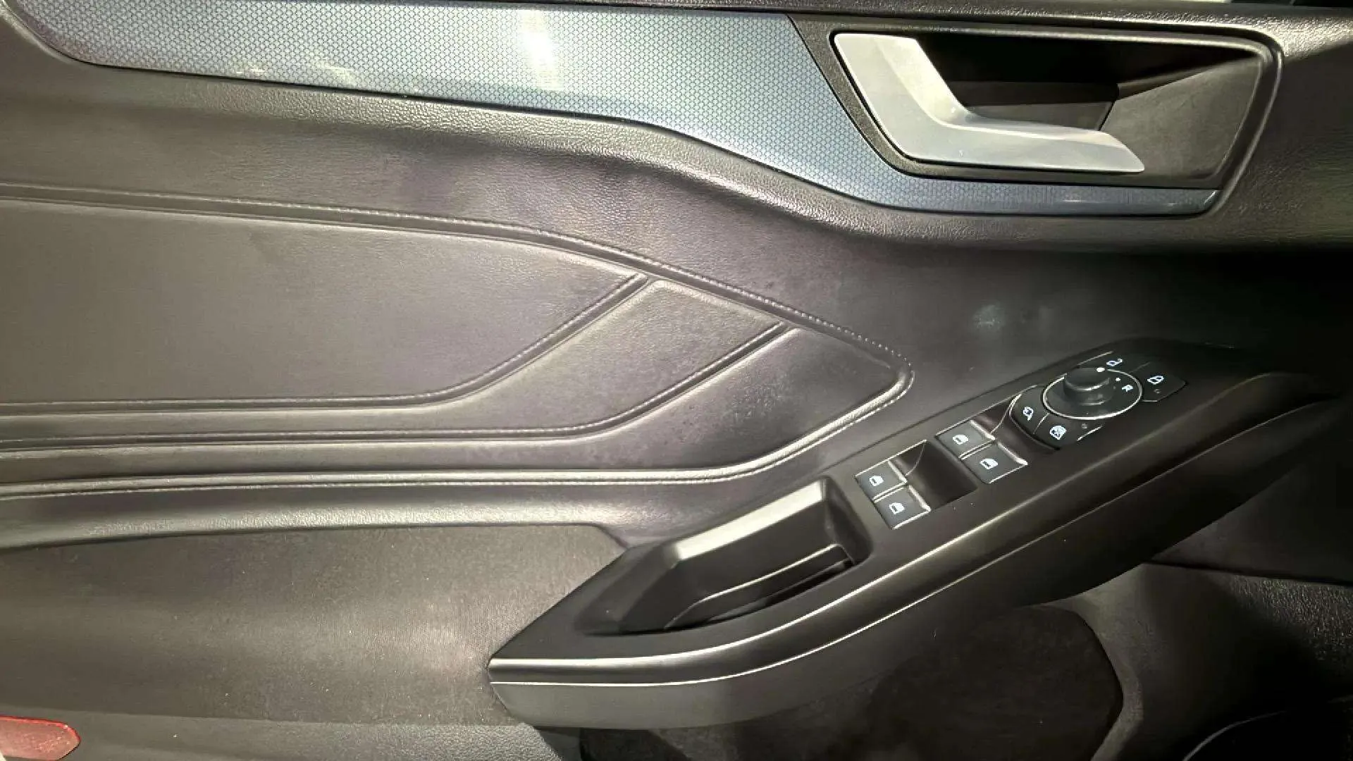 Ford Focus 1.0 EcoBoost MHEV Active Des. SIP - foto 16