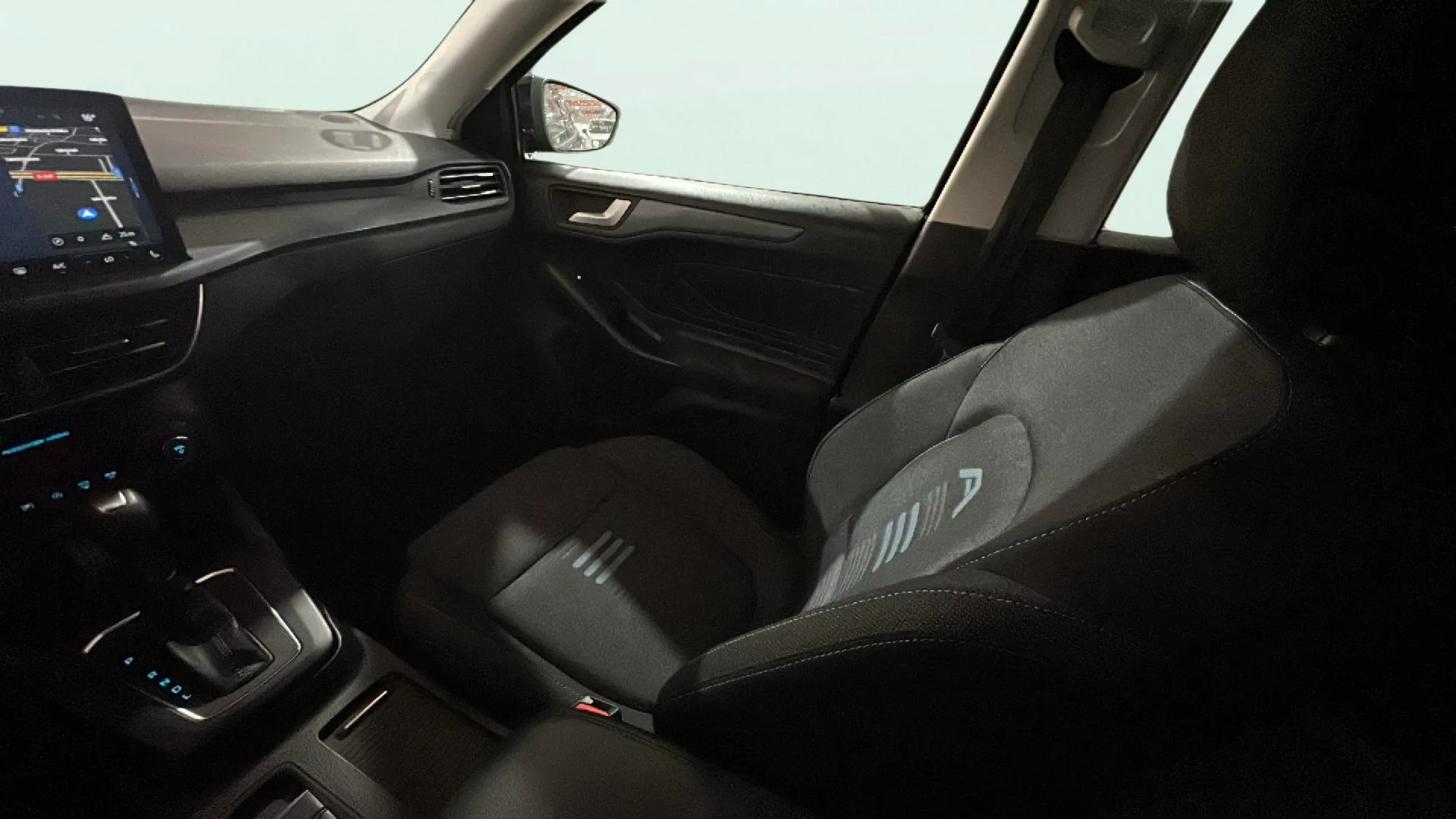 Ford Focus 1.0 EcoBoost MHEV Active Des. SIP - foto 11