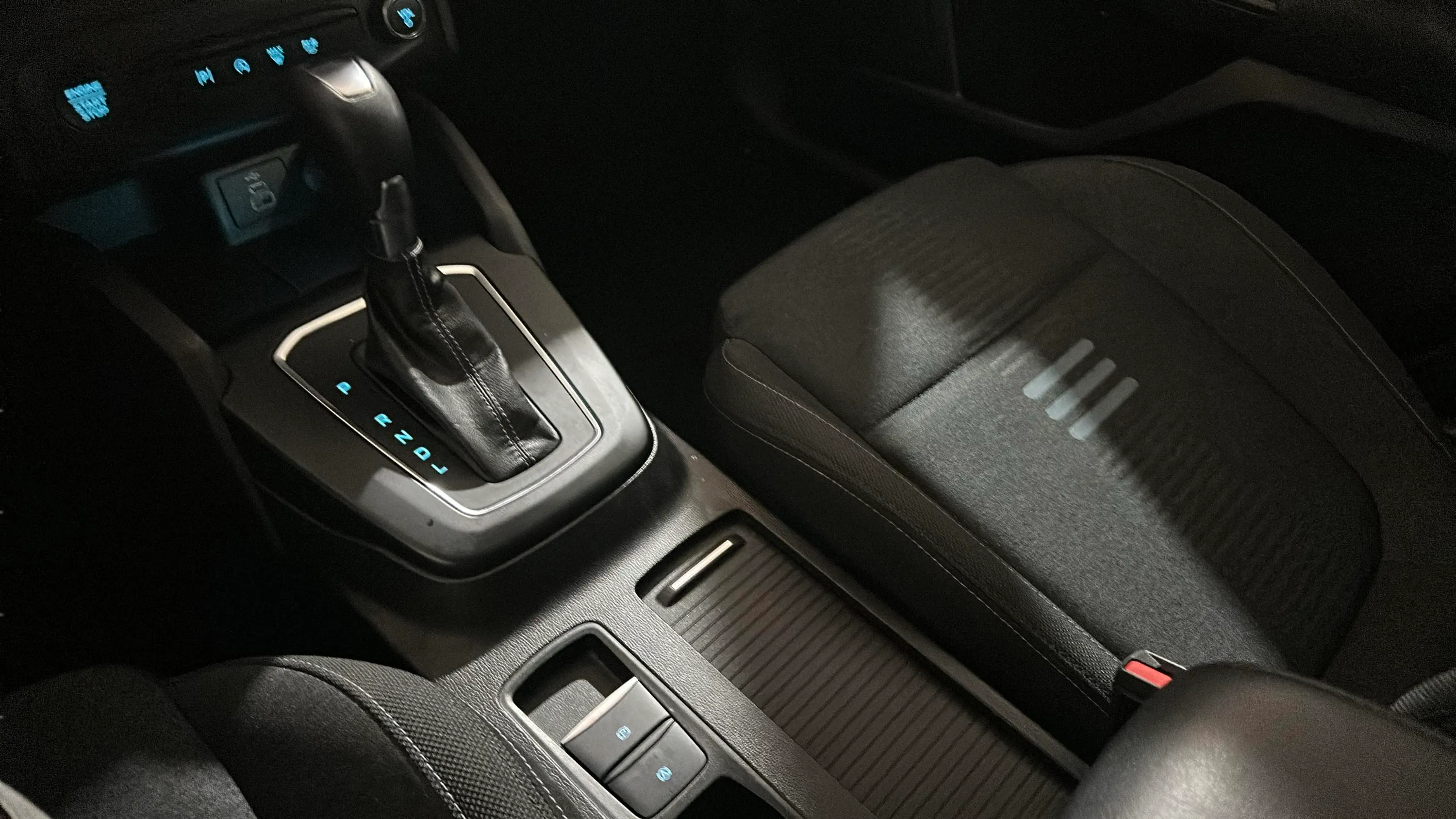 Ford Focus 1.0 EcoBoost MHEV Active Des. SIP - foto 20