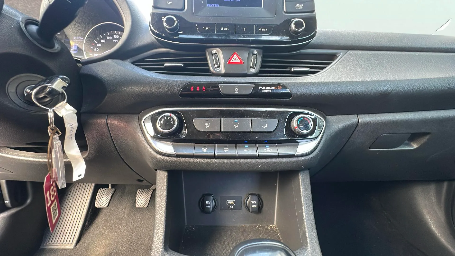 Hyundai i30 1.0 T-GDi Essence - foto 20