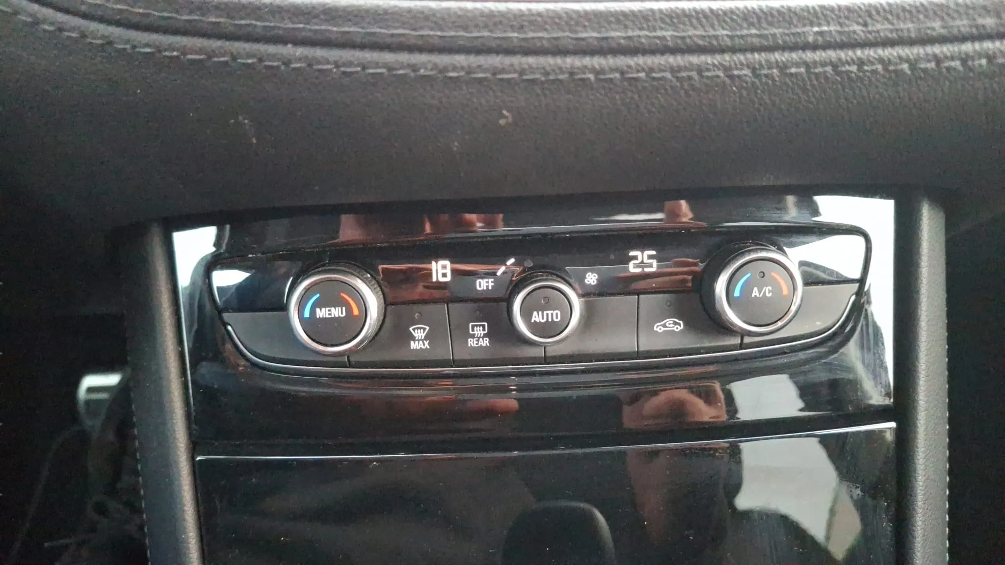 Opel Grandland 1.5 CDTi 120 Aniversario - foto 20