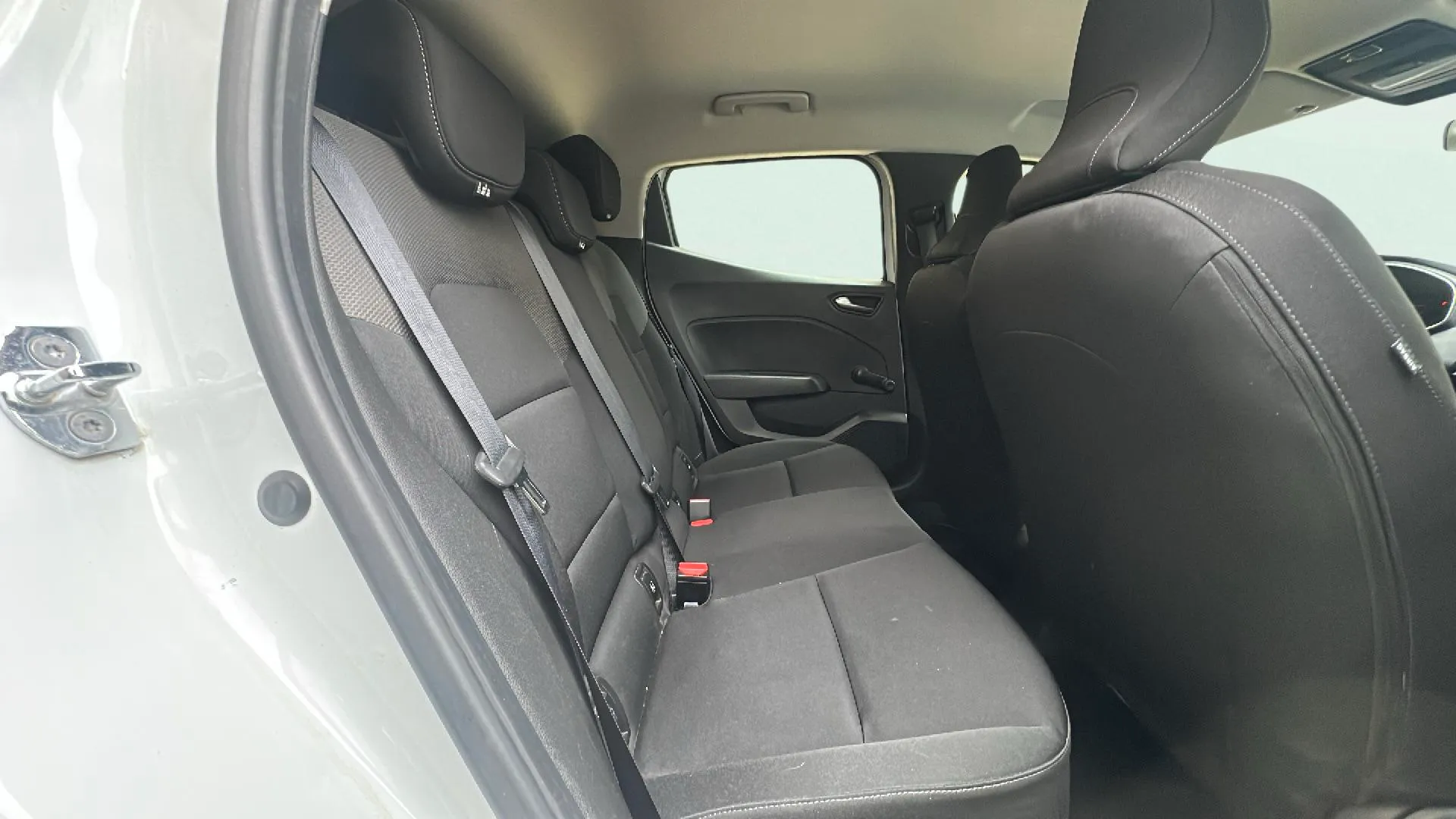 Renault Clio Business Blue dCi - foto 17
