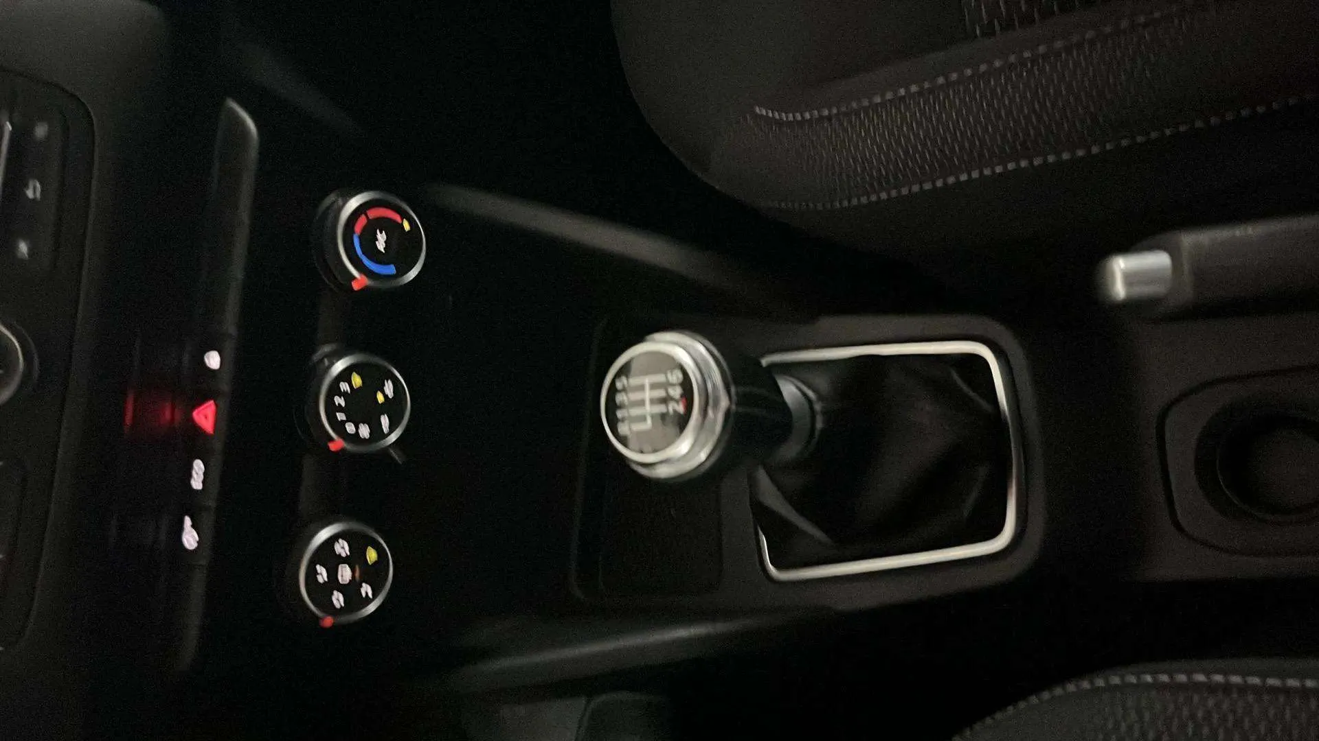 Dacia Duster Comfort TCe 4x2 GPF - foto 19