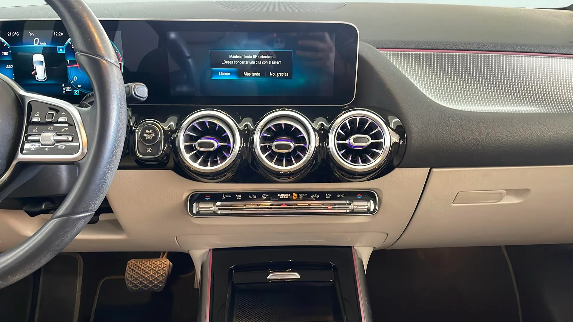 Mercedes-Benz GLA 200 D 4MATIC - foto 7