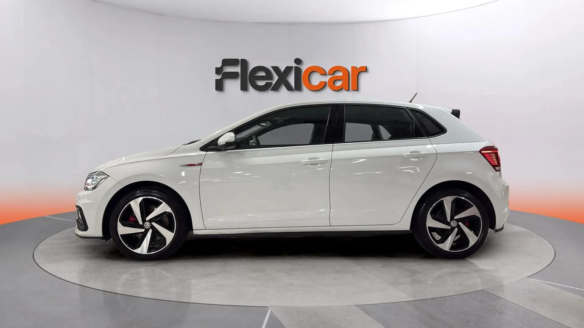 Volkswagen Polo GTI 2.0 TSI DSG - foto 3