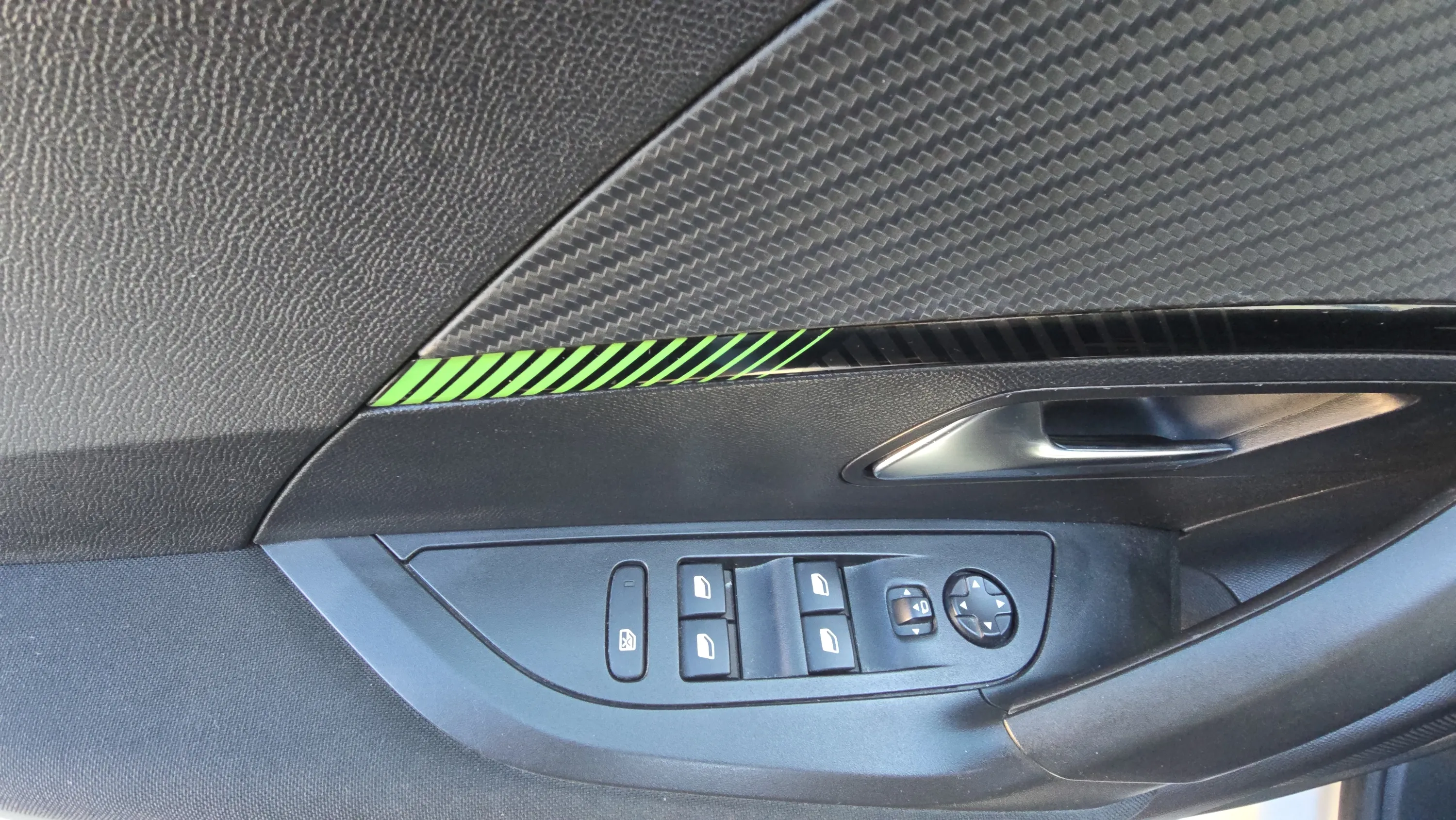 Peugeot 2008 Active PureTech 100 - foto 20