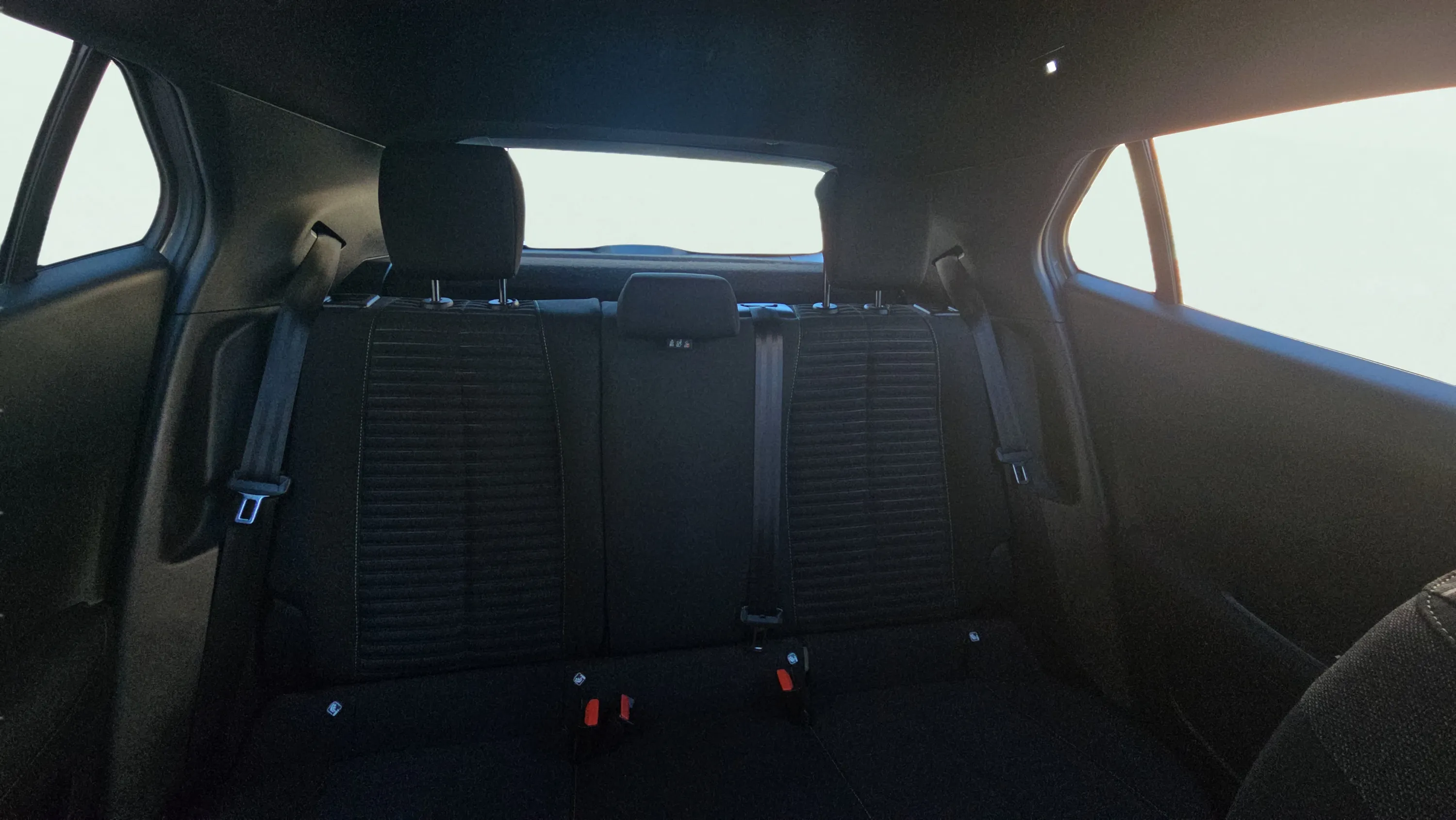 Peugeot 2008 Active PureTech 100 - foto 12