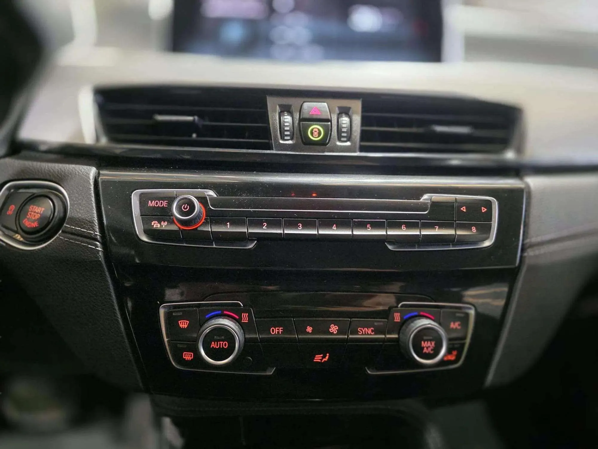 BMW X2 sDrive16d - foto 11