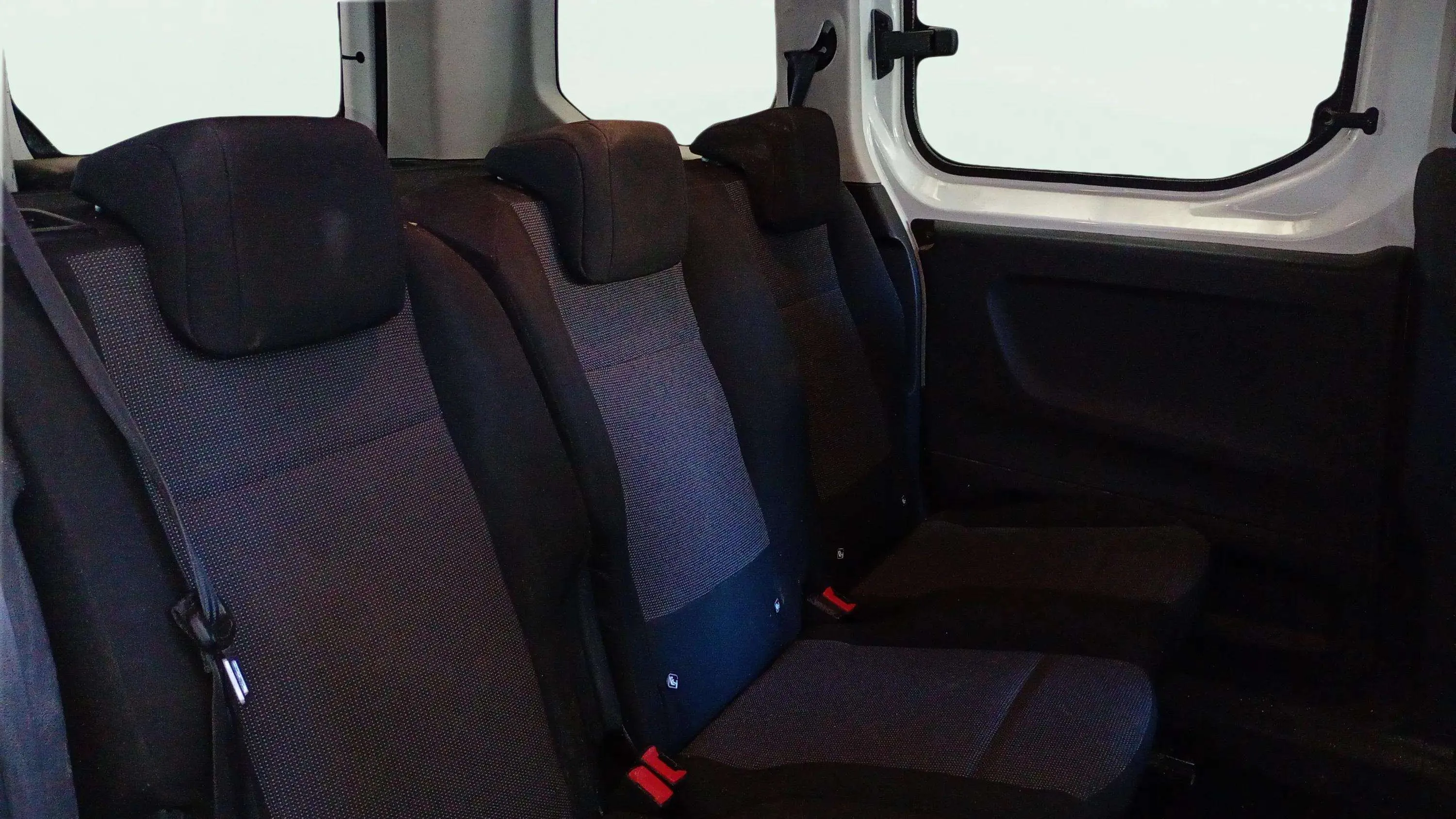 Peugeot Rifter Access Standard BlueHDi - foto 13