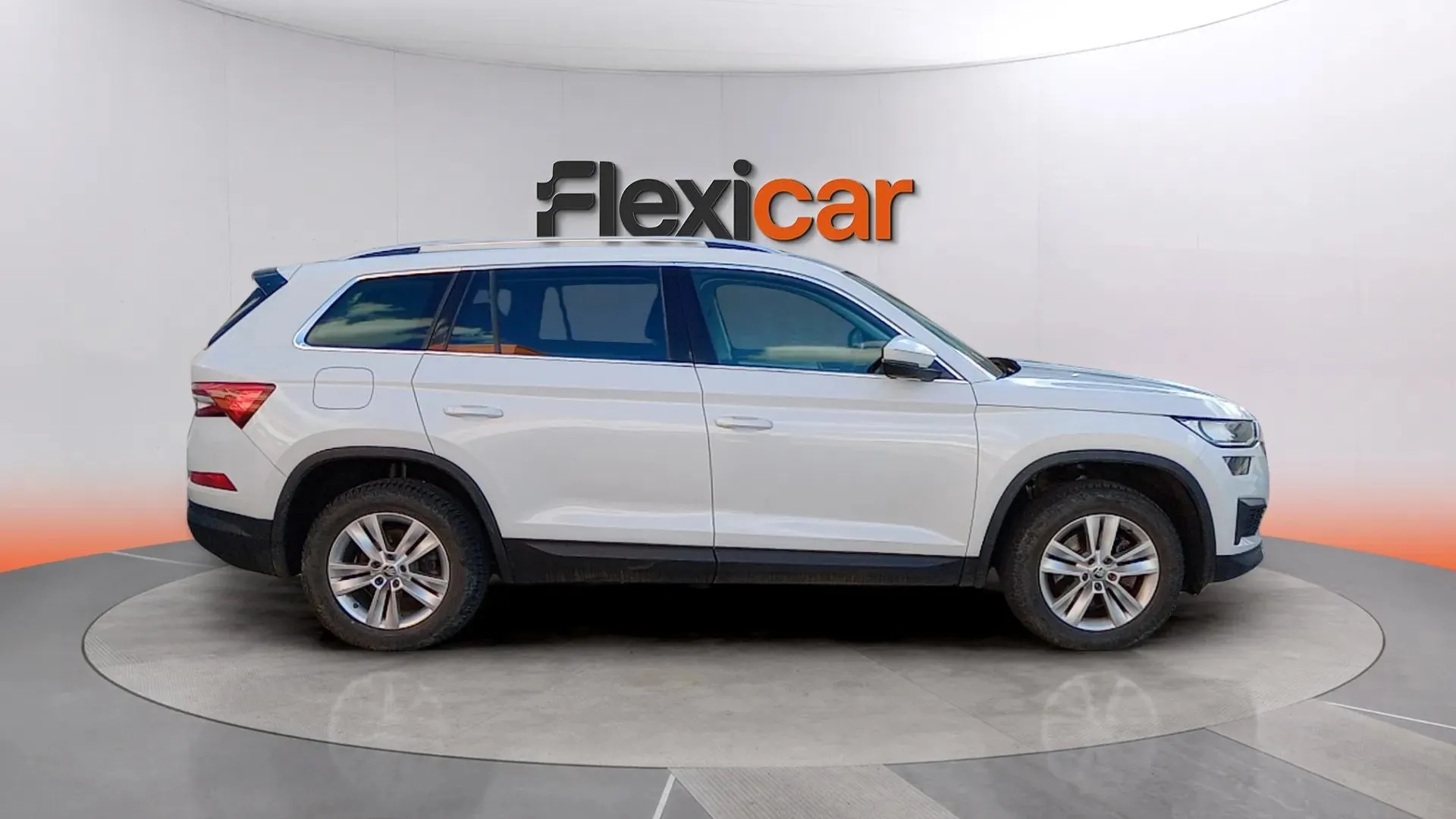Škoda Kodiaq 2.0 TDI DSG 4x4 Ambition - foto 2