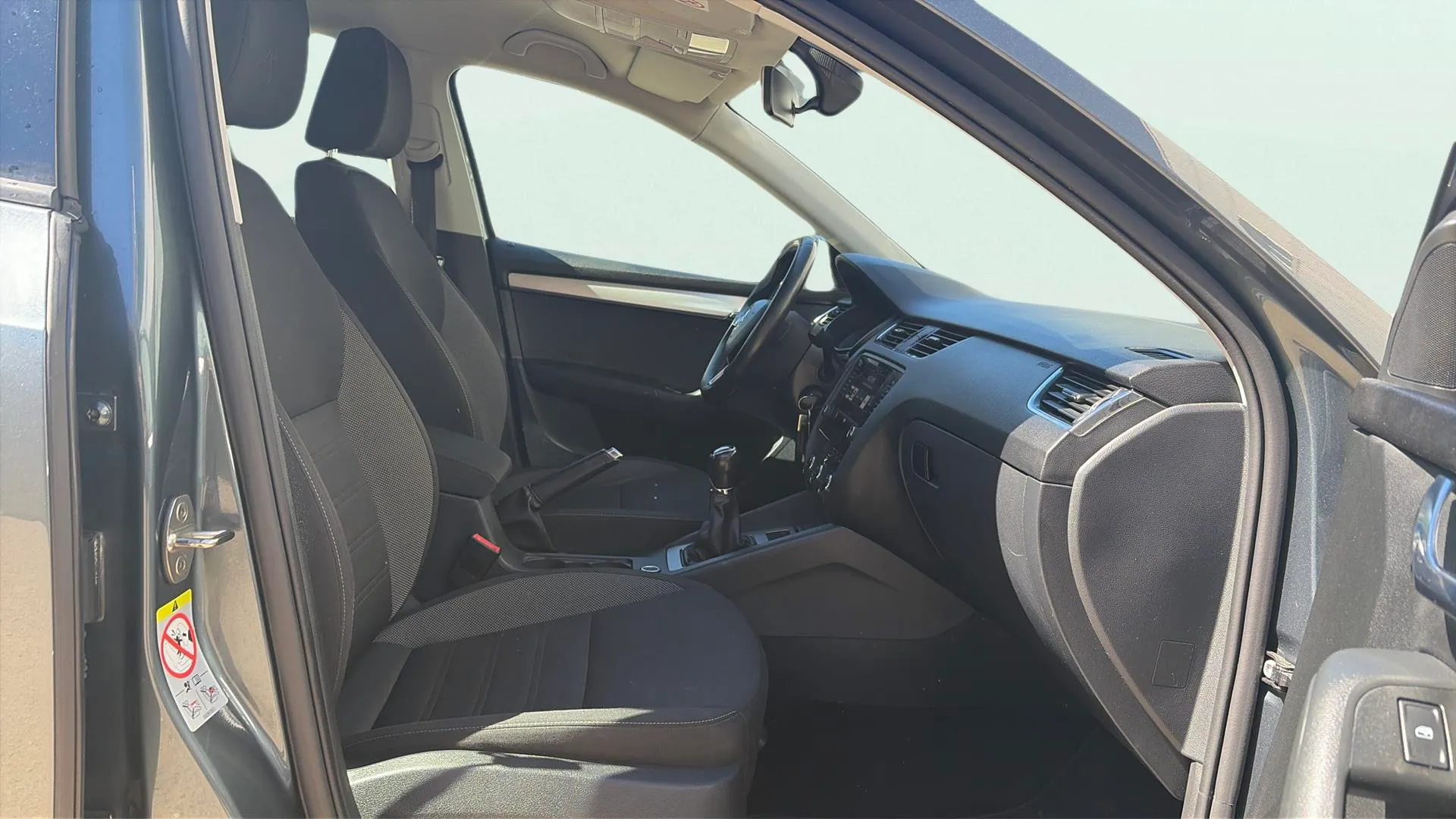 Škoda Octavia 1.6 TDI Like - foto 12