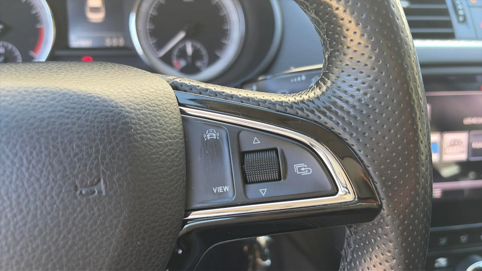 Škoda Octavia 1.6 TDI Like - foto 18