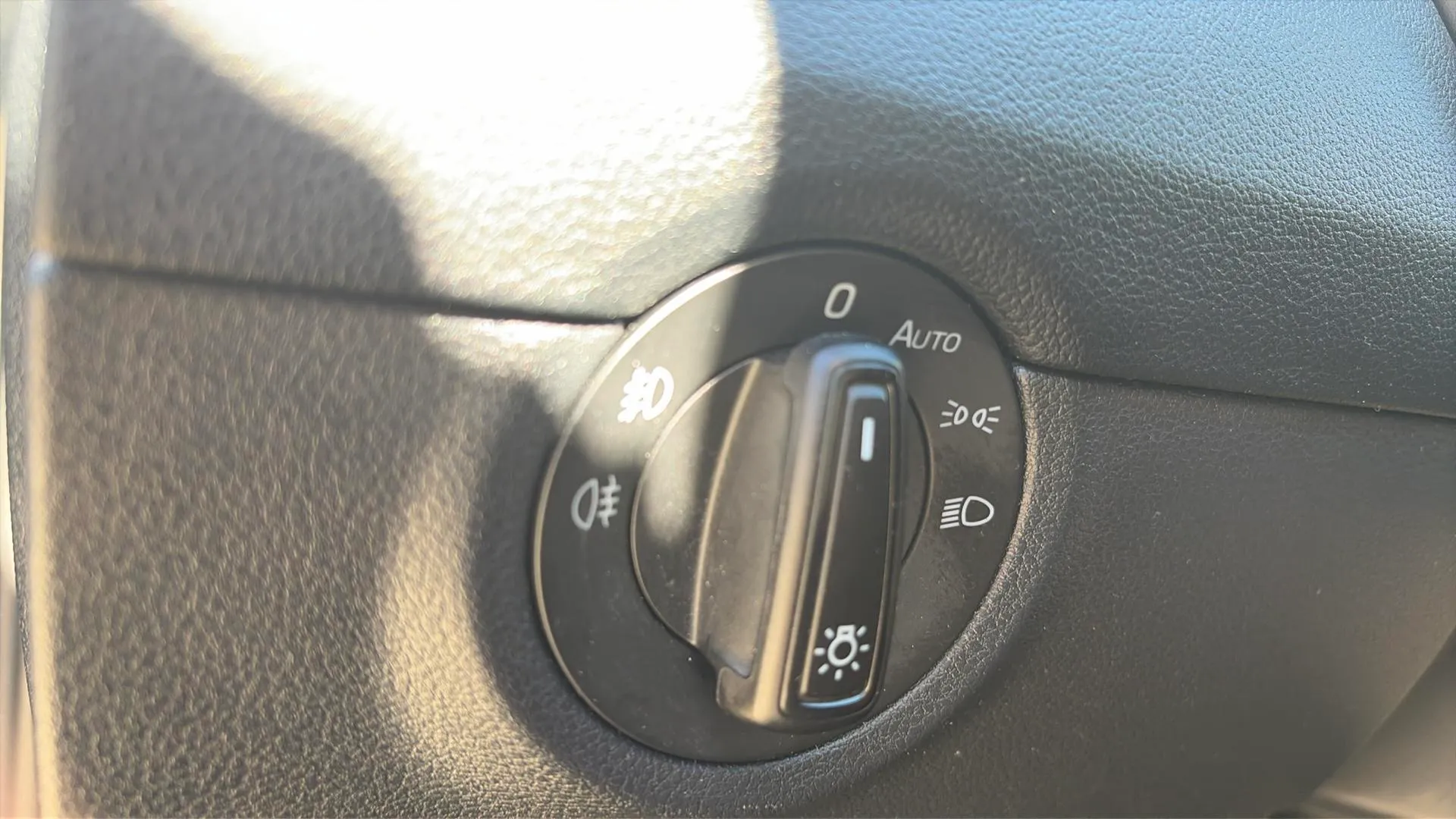 Škoda Octavia 1.6 TDI Like - foto 23