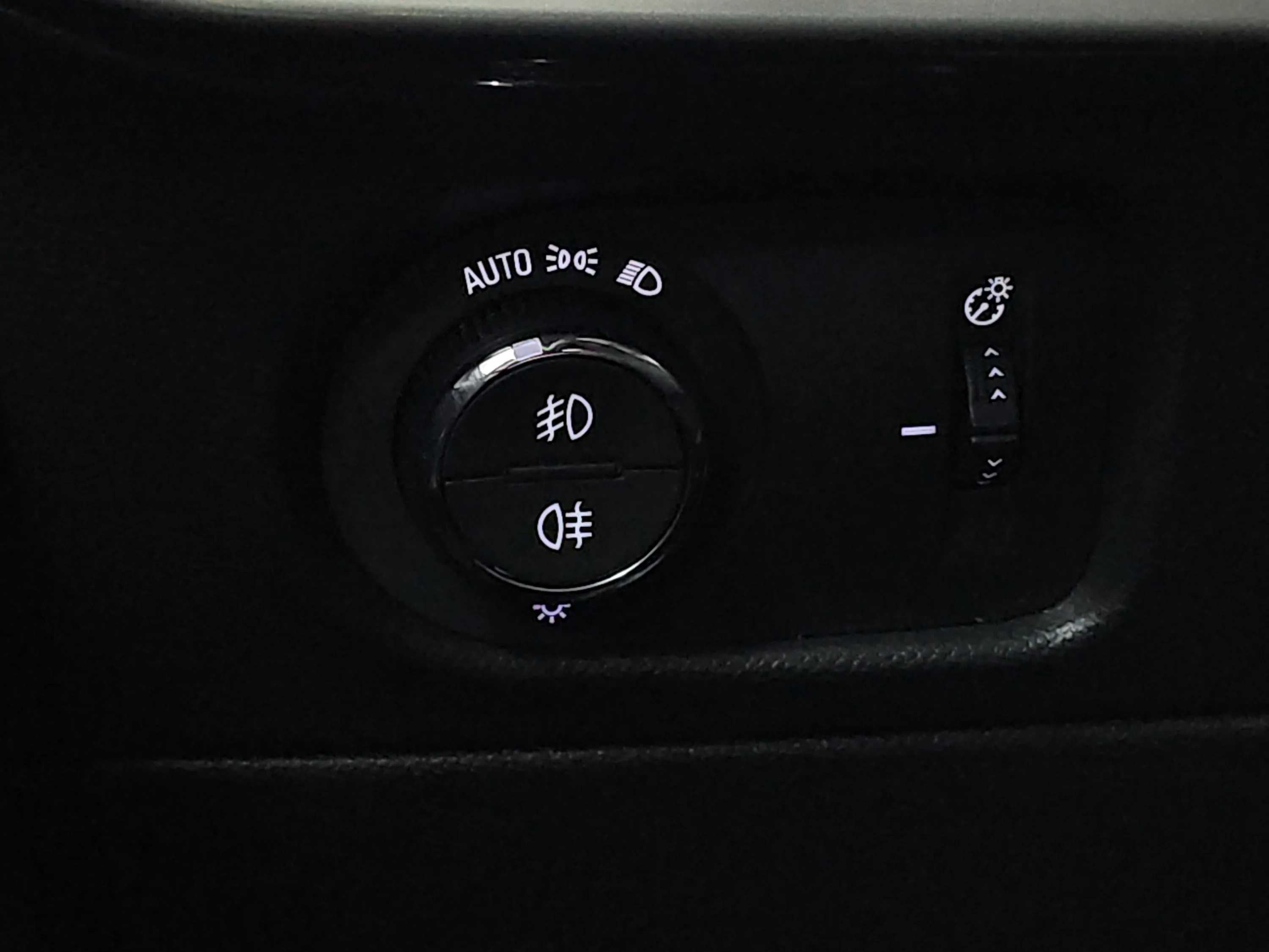 Opel Mokka 1.2 T XHT Hybrid eDCT6 GS - foto 25