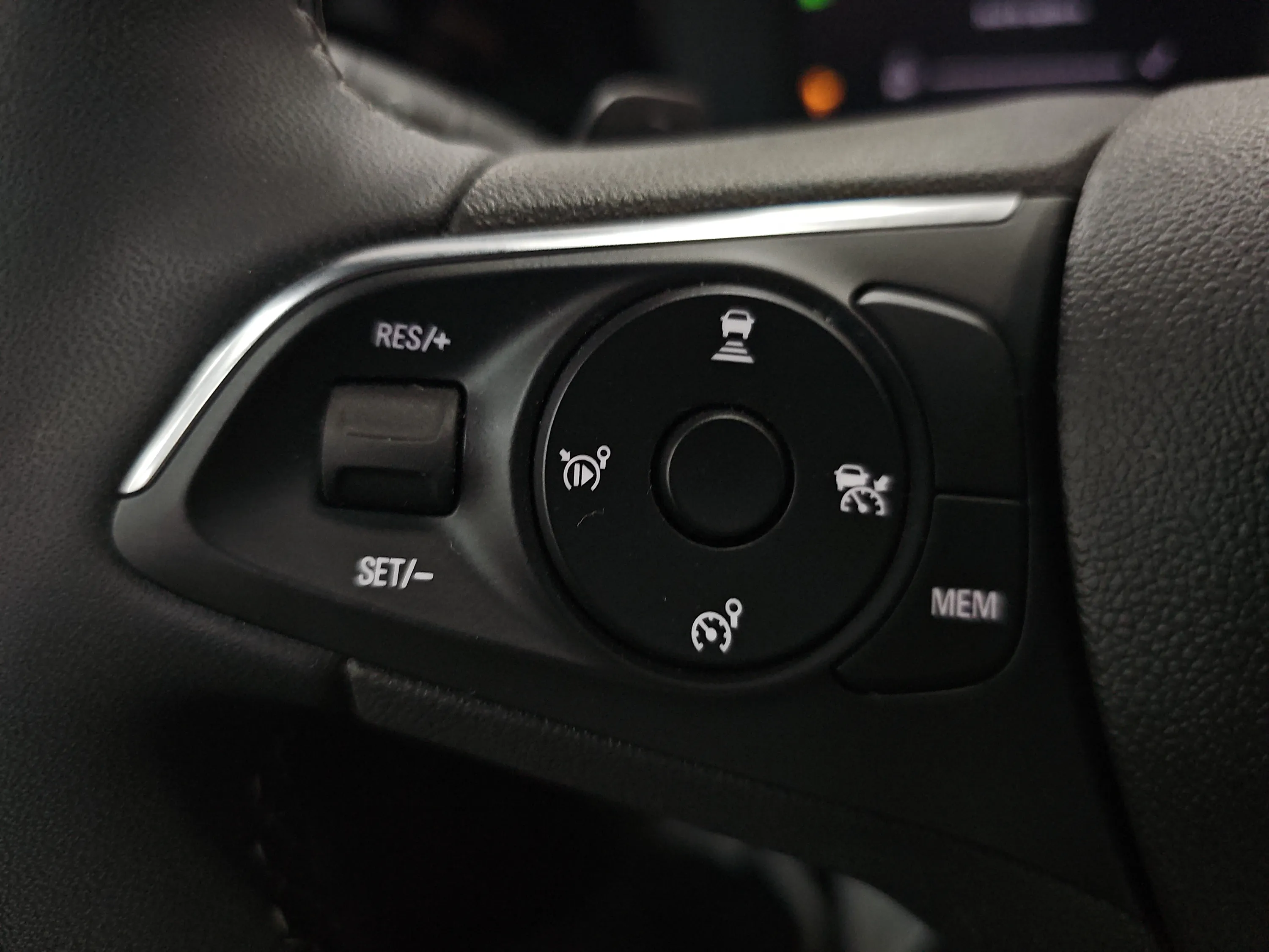 Opel Mokka 1.2 T XHT Hybrid eDCT6 GS - foto 23
