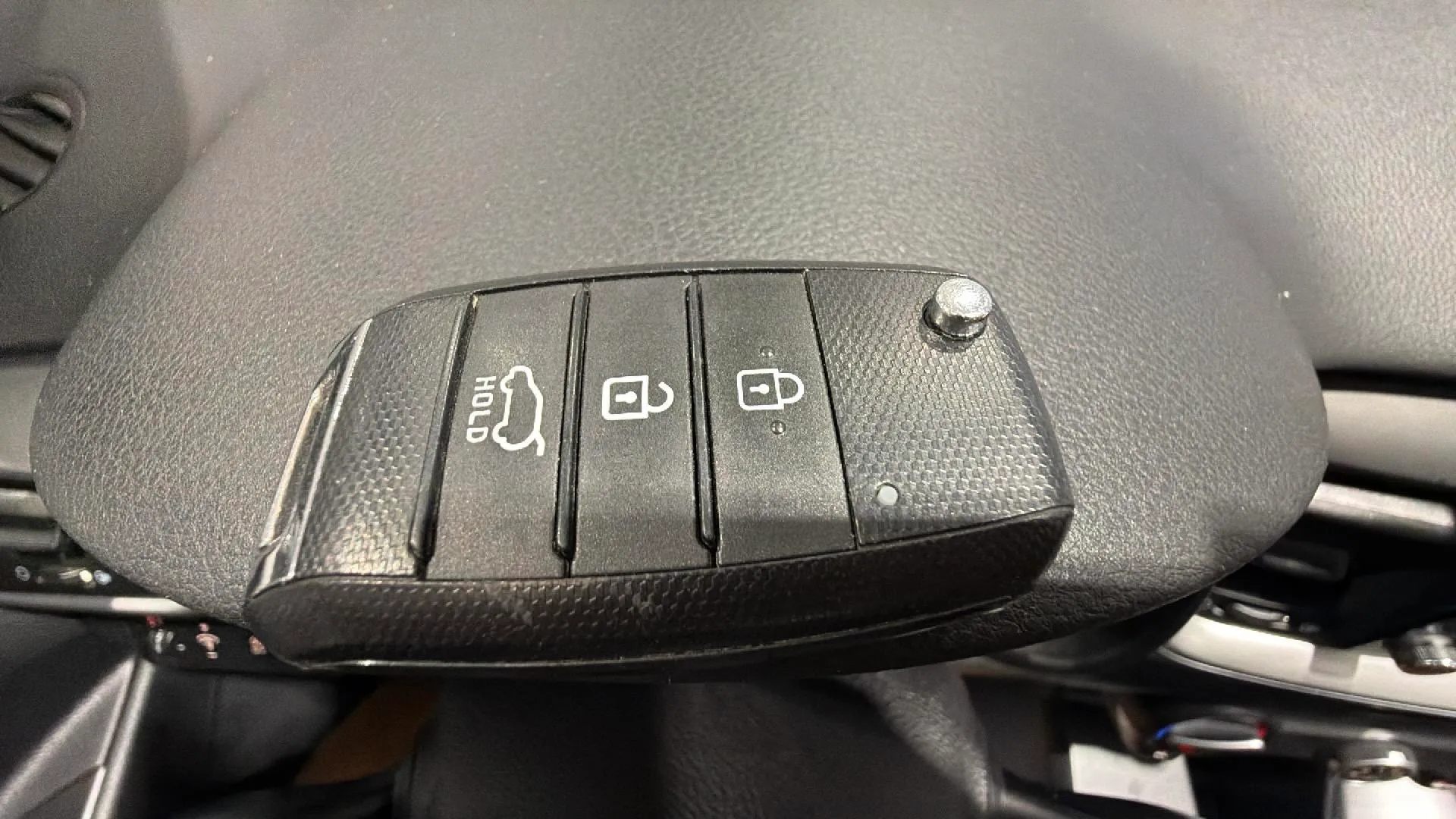 Kia Stonic 1.0 T-GDi MHEV iMT Drive - foto 14