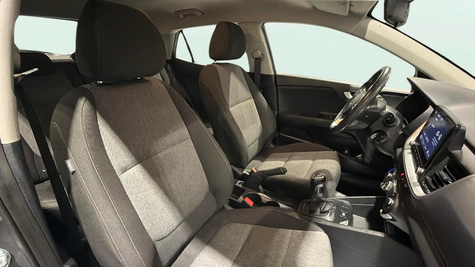 Kia Stonic 1.0 T-GDi MHEV iMT Drive - foto 15