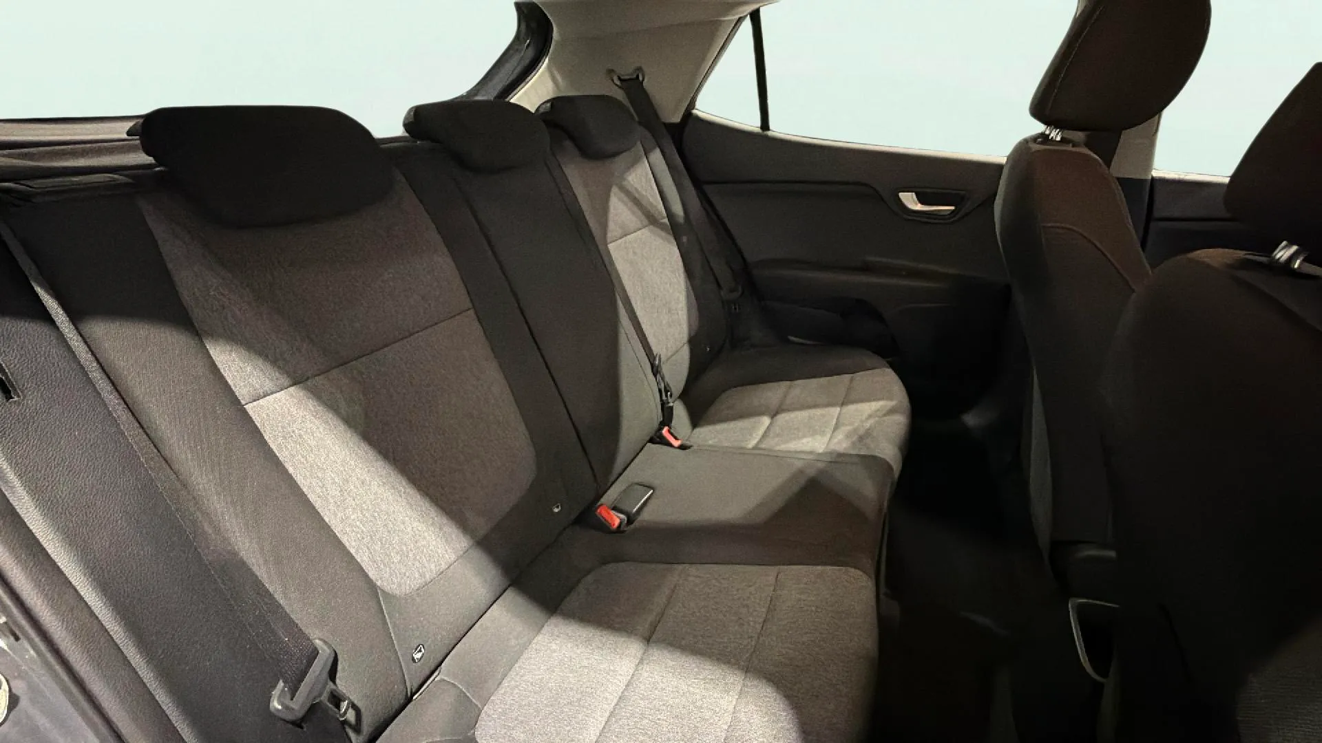 Kia Stonic 1.0 T-GDi MHEV iMT Drive - foto 16