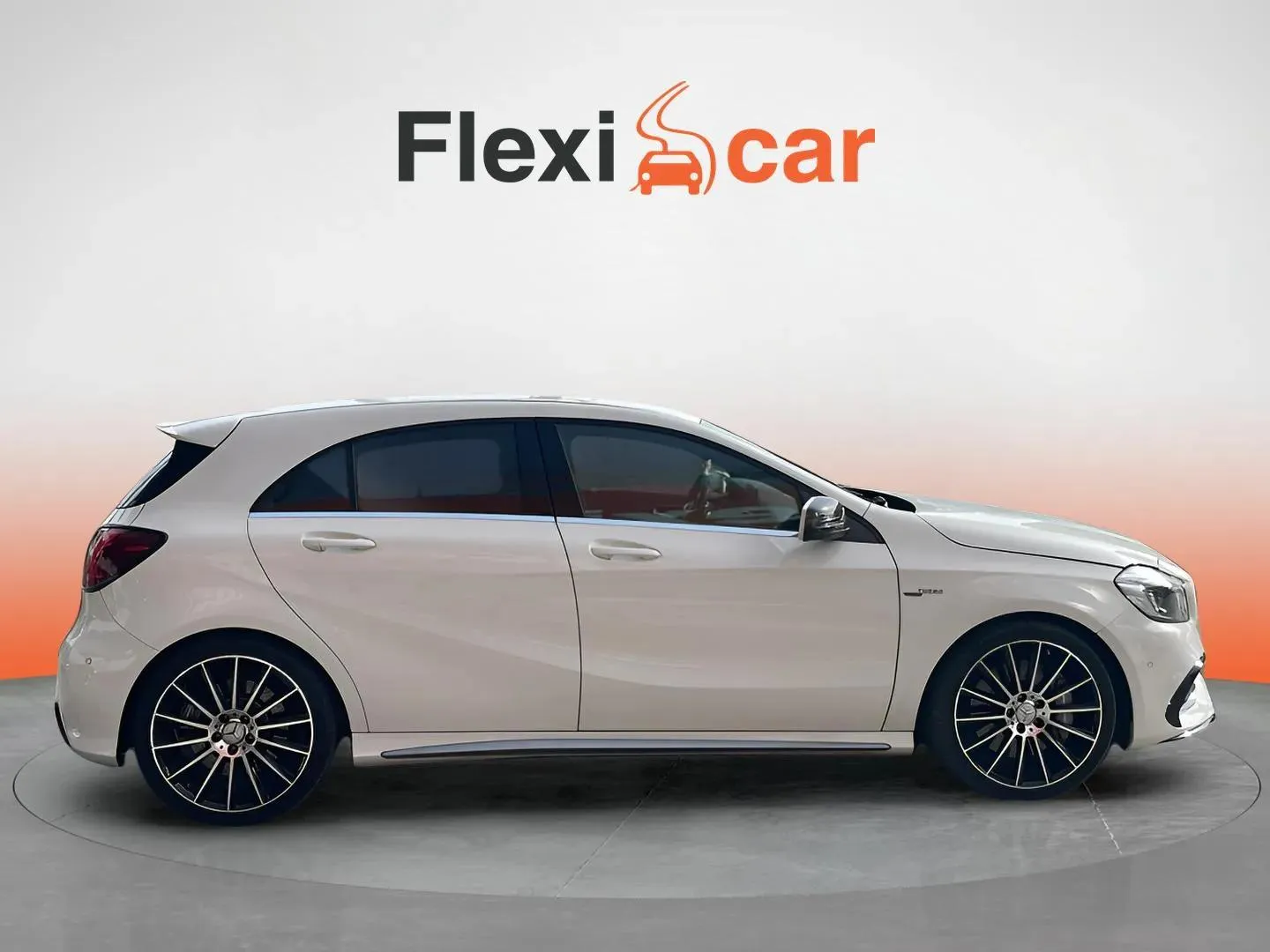 Mercedes-Benz Clase A Mercedes-AMG A 45 4MATIC - foto 8