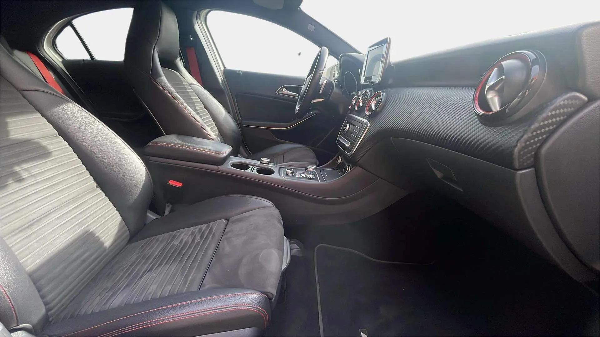Mercedes-Benz Clase A Mercedes-AMG A 45 4MATIC - foto 30