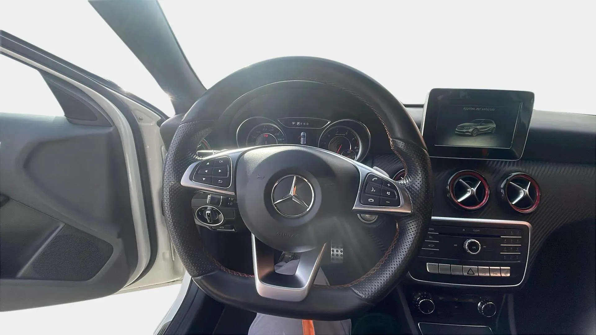 Mercedes-Benz Clase A Mercedes-AMG A 45 4MATIC - foto 27