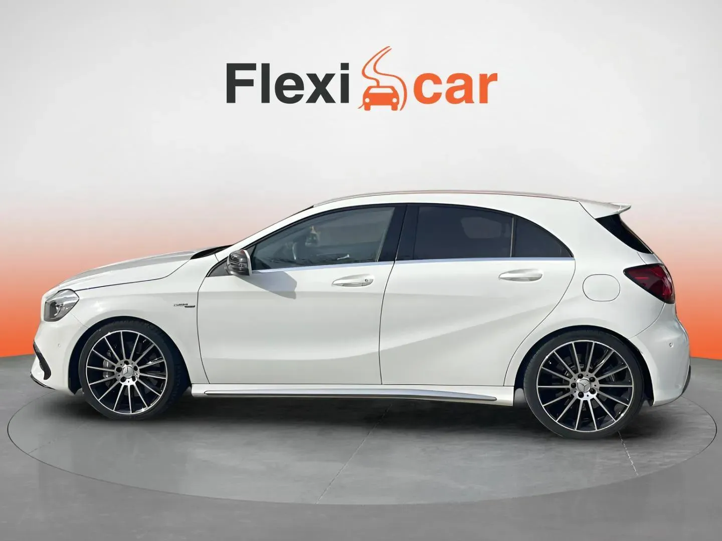 Mercedes-Benz Clase A Mercedes-AMG A 45 4MATIC - foto 4
